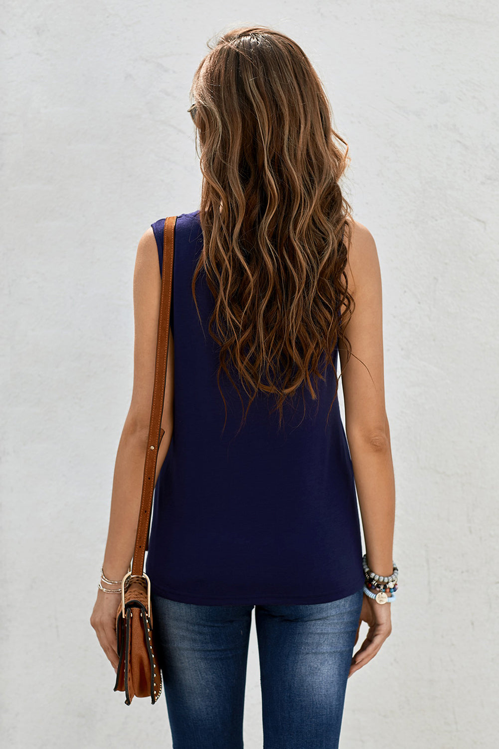 Round Neck Tank - cas7m