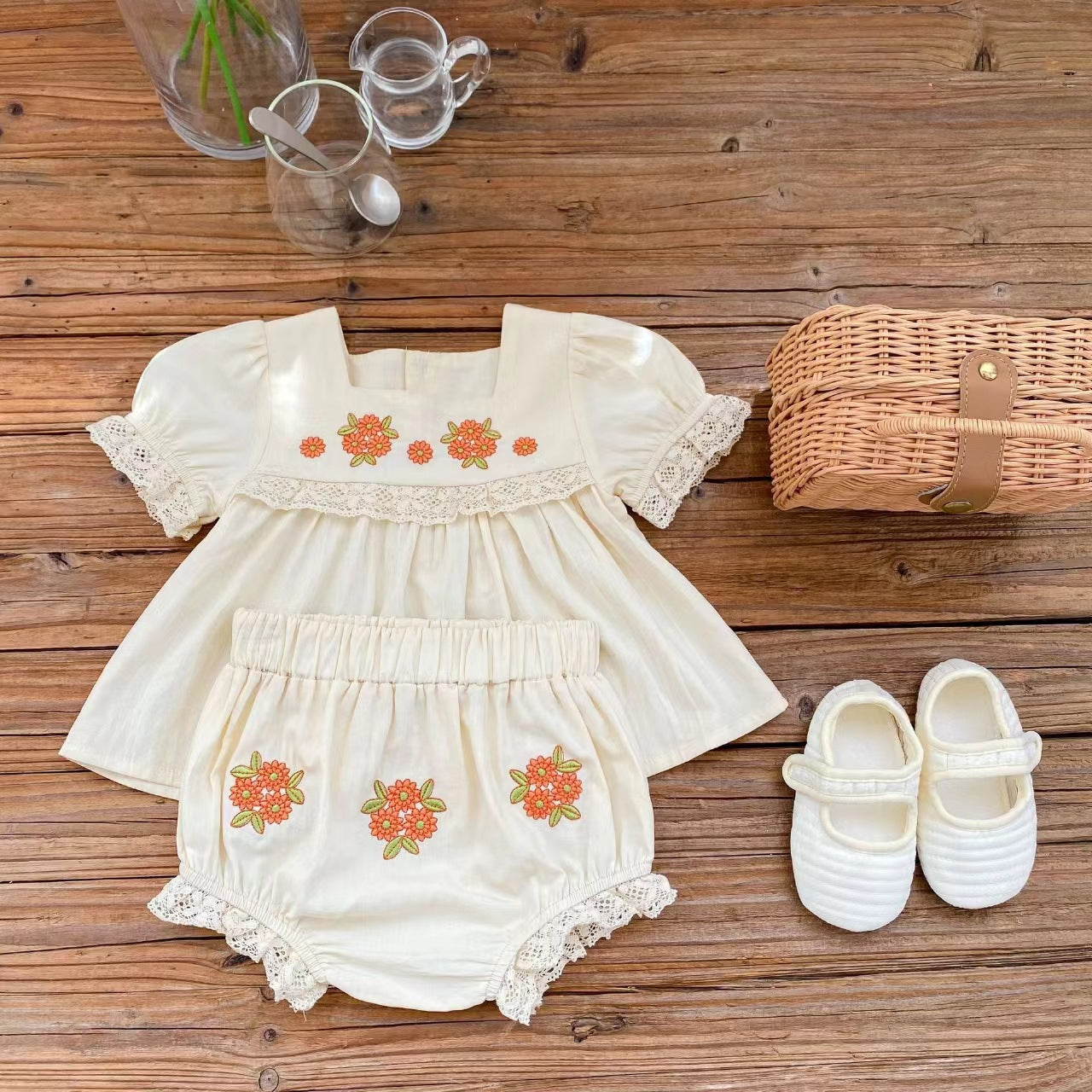 Girl Baby Flower Embroidered Short-sleeved Top - cas7m