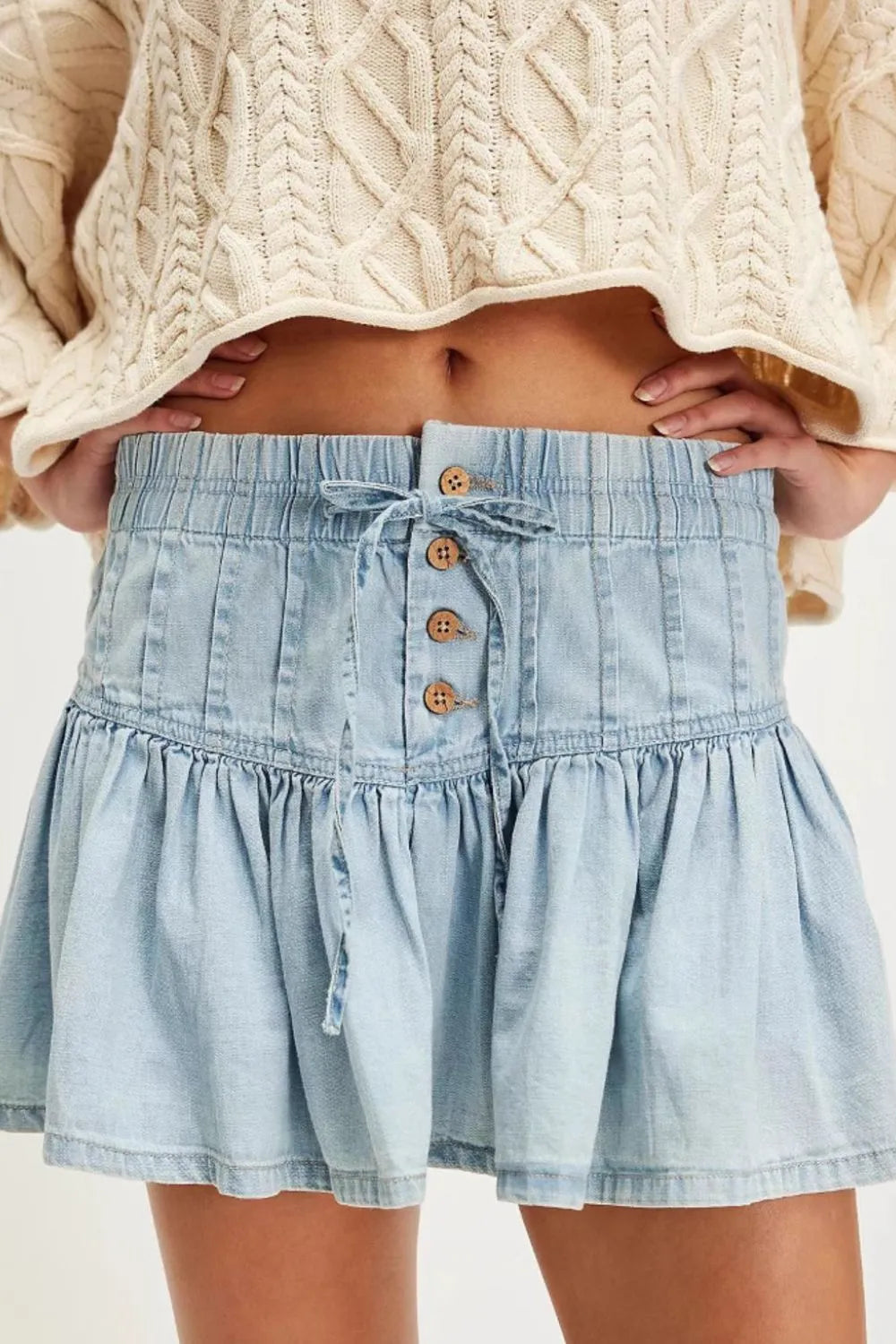 Buttoned Ruffled Mini Denim Skirt - cas7m