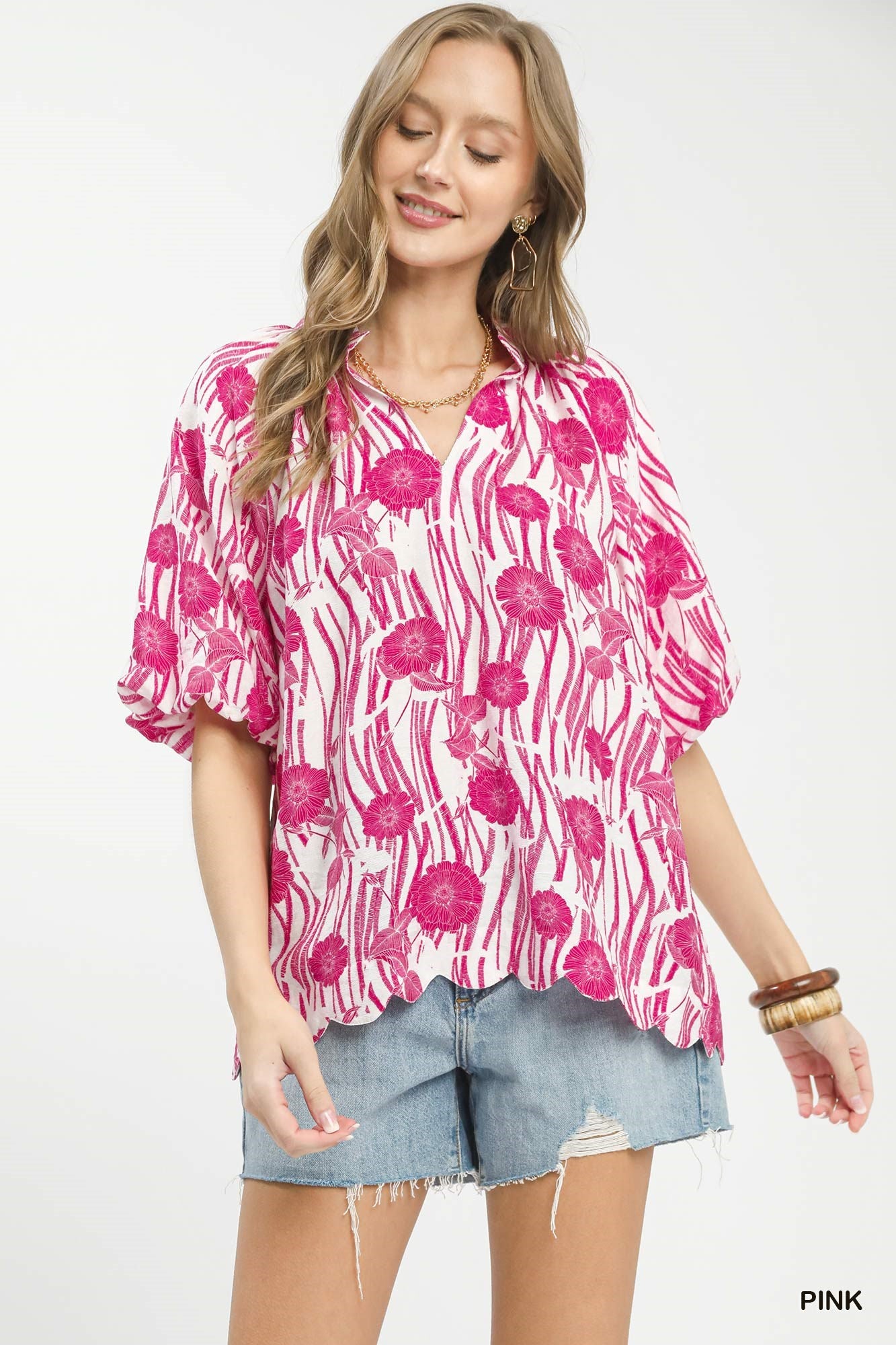 Umgee Floral Scalloped Edge Puff Sleeve Blouse with High-Low Curved Hem - cas7m