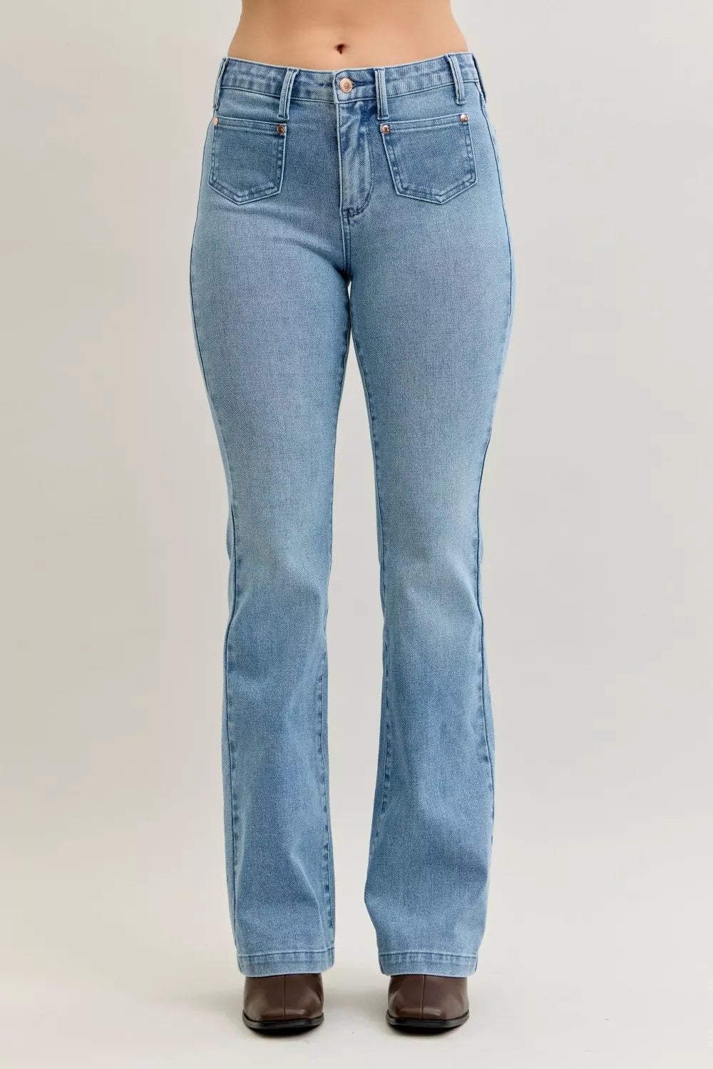 Judy Blue Full Size Mid Rise Bootcut Jeans with Contrast Wash & Front Patch Pockets Plus Size - cas7m