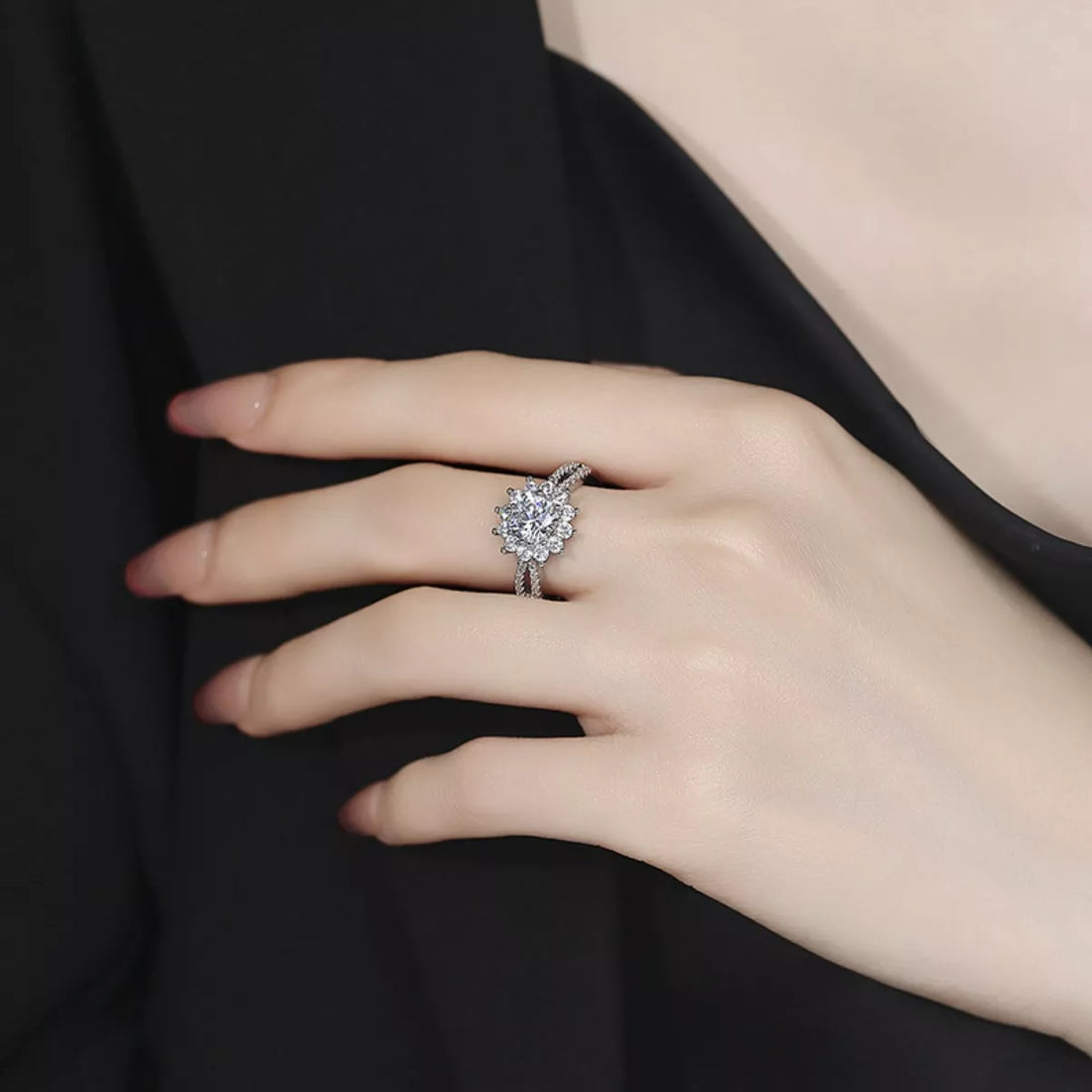 1 Carat Moissanite 925 Sterling Silver Flower Ring - cas7m
