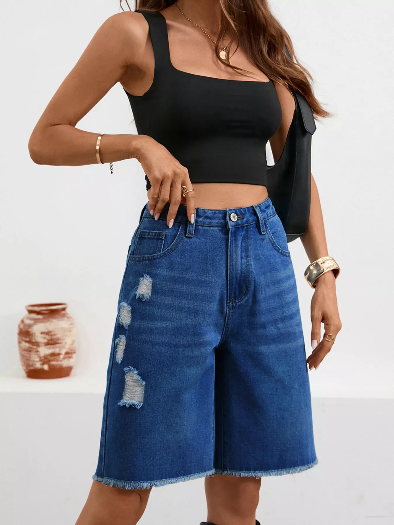 Ripped Frayed Hem Denim Shorts - cas7m