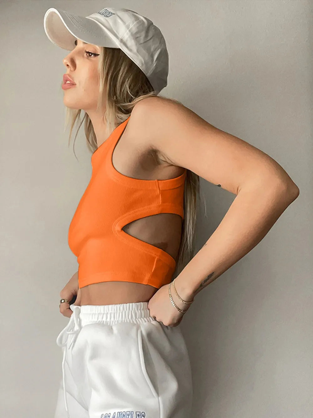 Cutout Round Neck Tank - cas7m