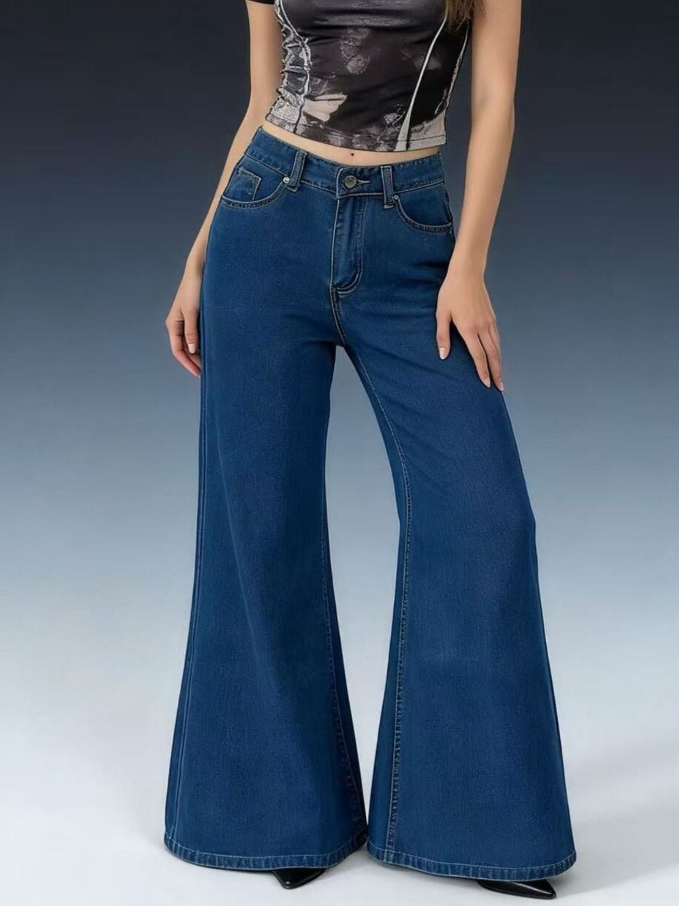 High-Waisted Flare Leg Jeans - cas7m