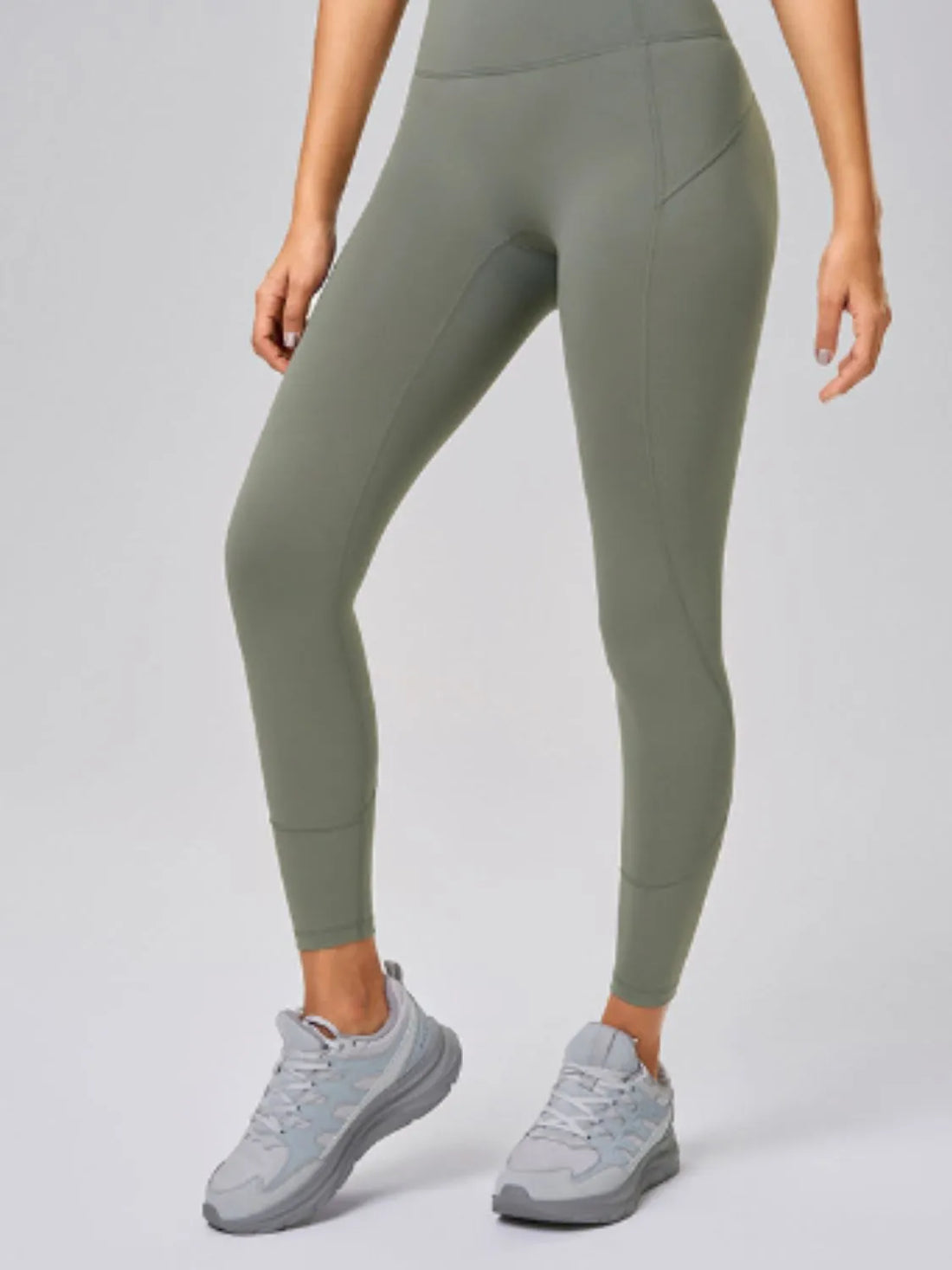 Pocket-Friendly Stretchy Nylon-Spandex Leggings - cas7m