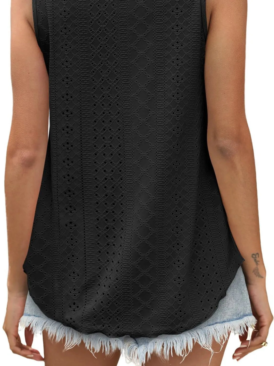 Eyelet Scoop Neck Tank - cas7m