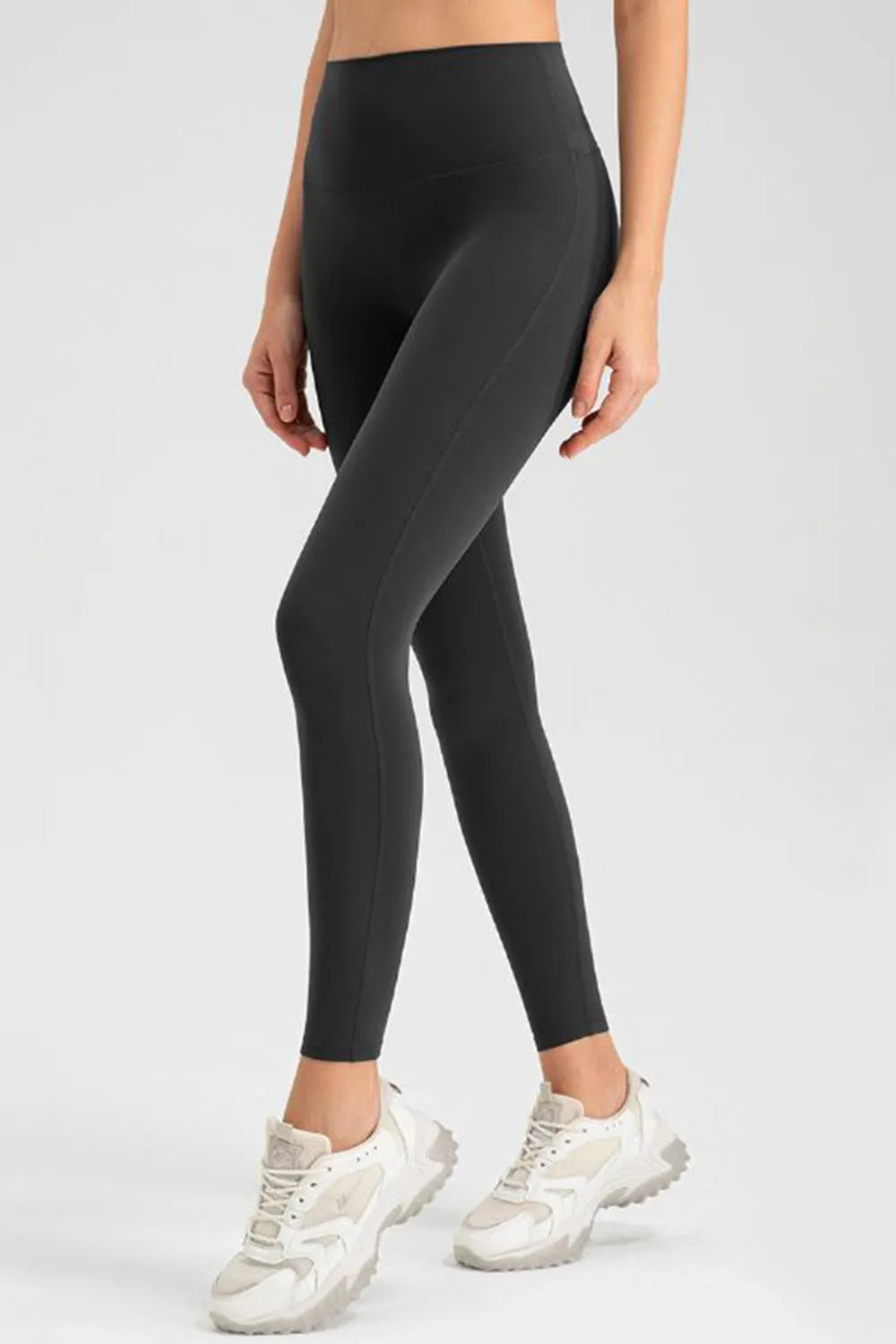 Ultra-Stretch Nylon Leggings for Everyday Comfort - cas7m