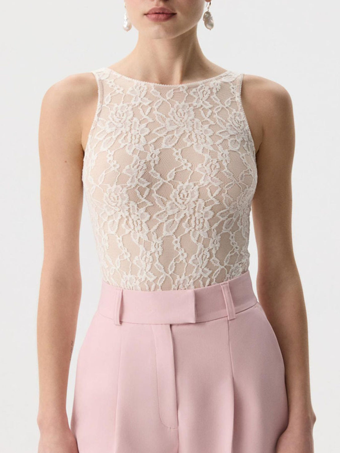Lace Round Neck Tank - cas7m