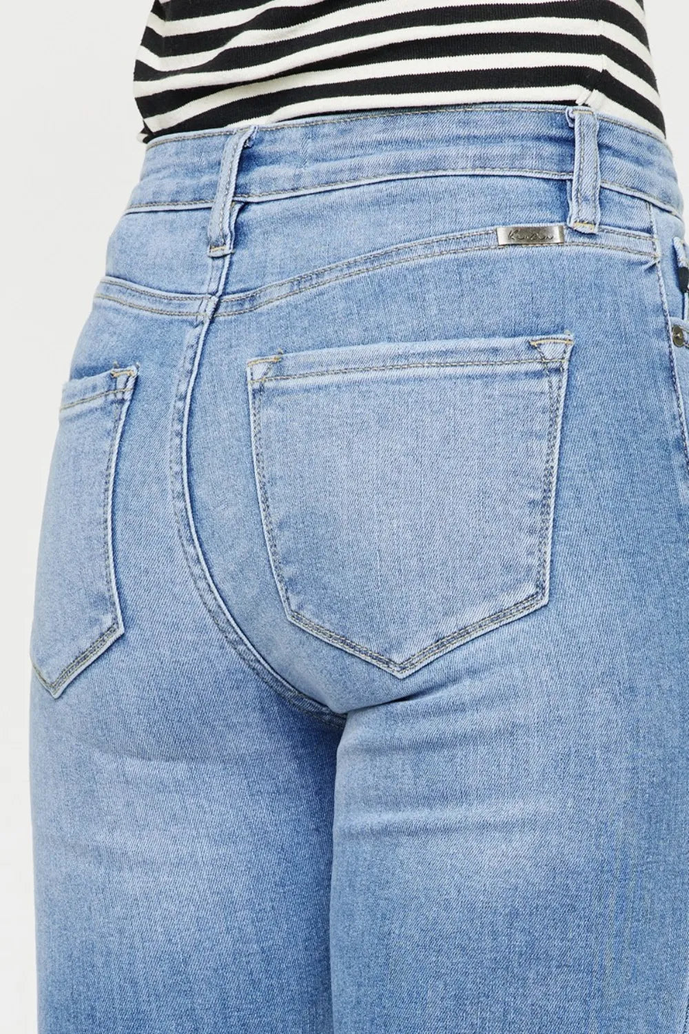 Kancan Distressed Cat's Whiskers Button Fly Jeans - cas7m