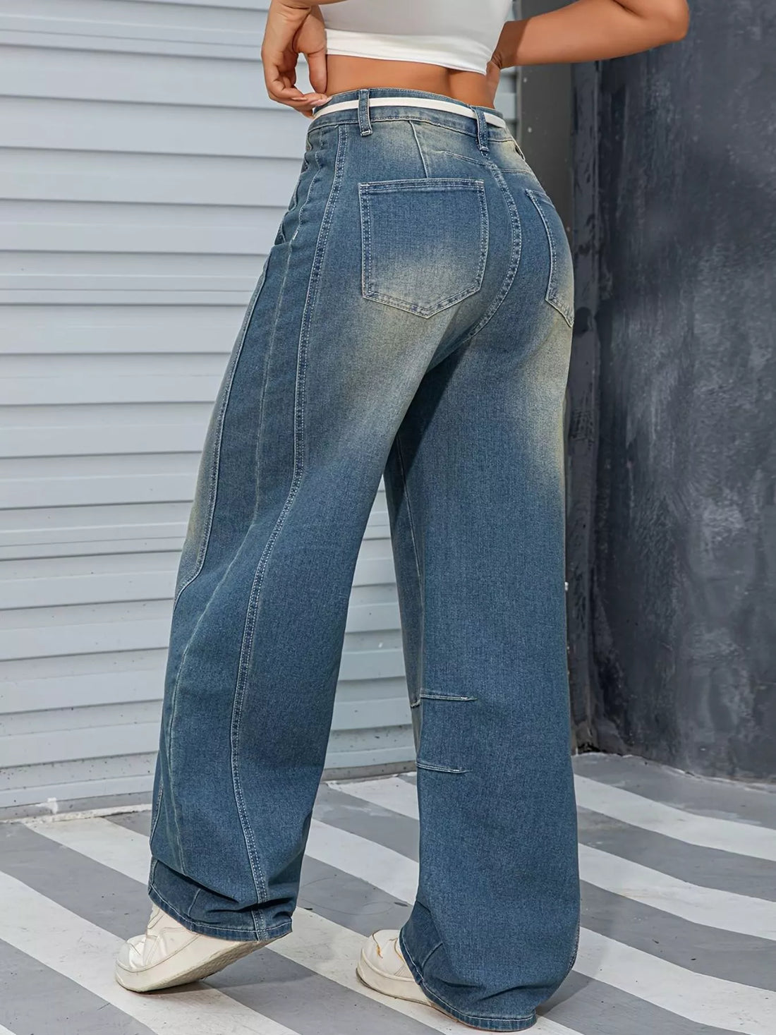 Vintage Wash Wide Leg Jeans - cas7m