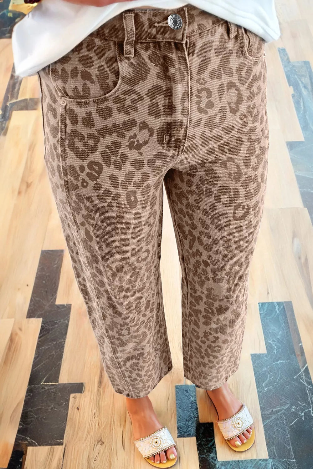Leopard Print High-Waisted Cropped Jeans - cas7m