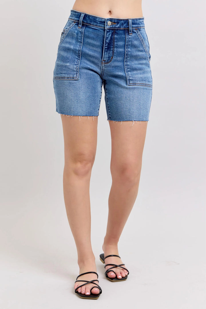 Judy Blue Full Size Mid Rise Bermudas Denim Shorts W/ Back Flap Pockets Plus Size - cas7m