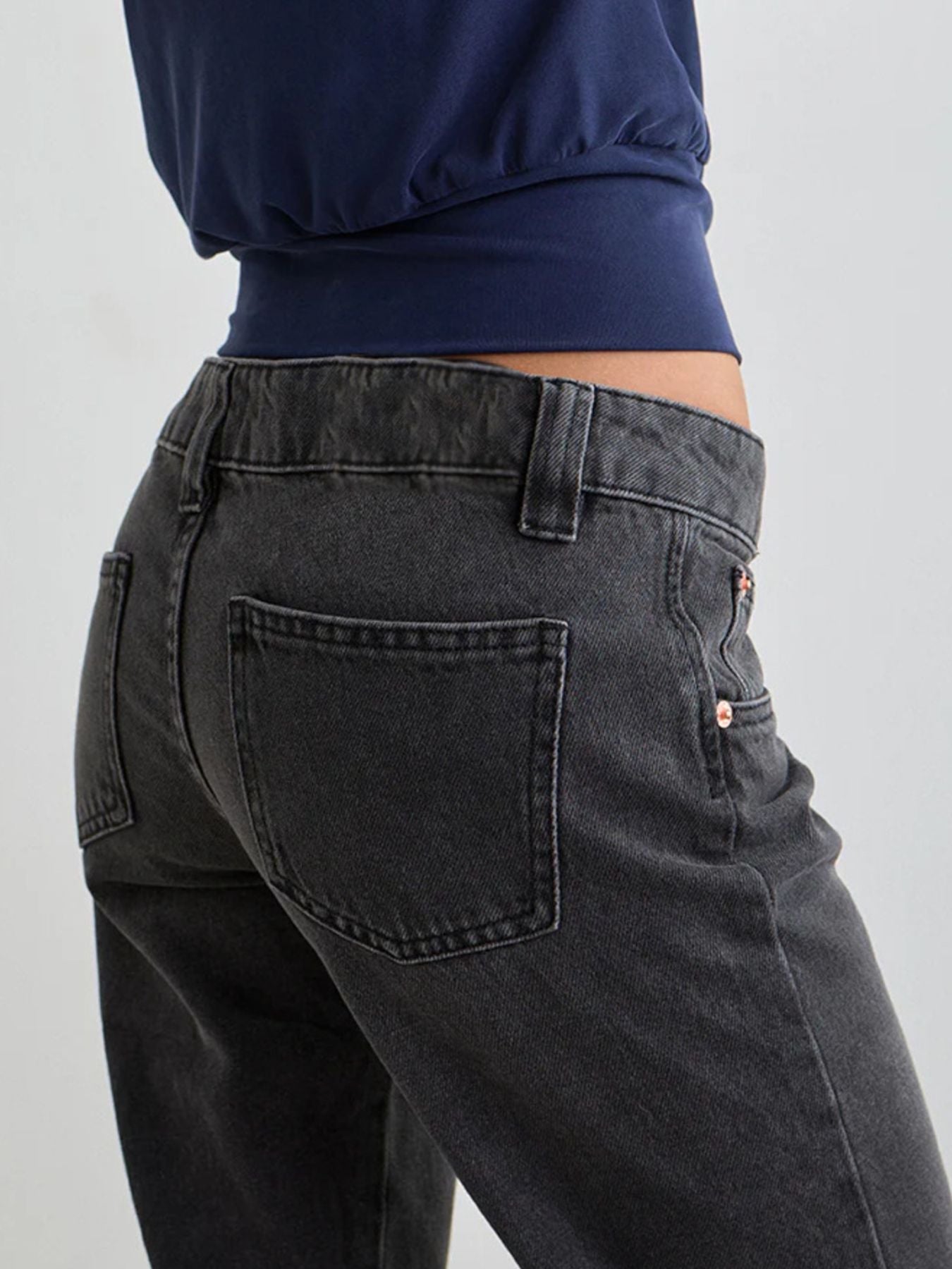 Low Rise Flare Leg Jeans - cas7m