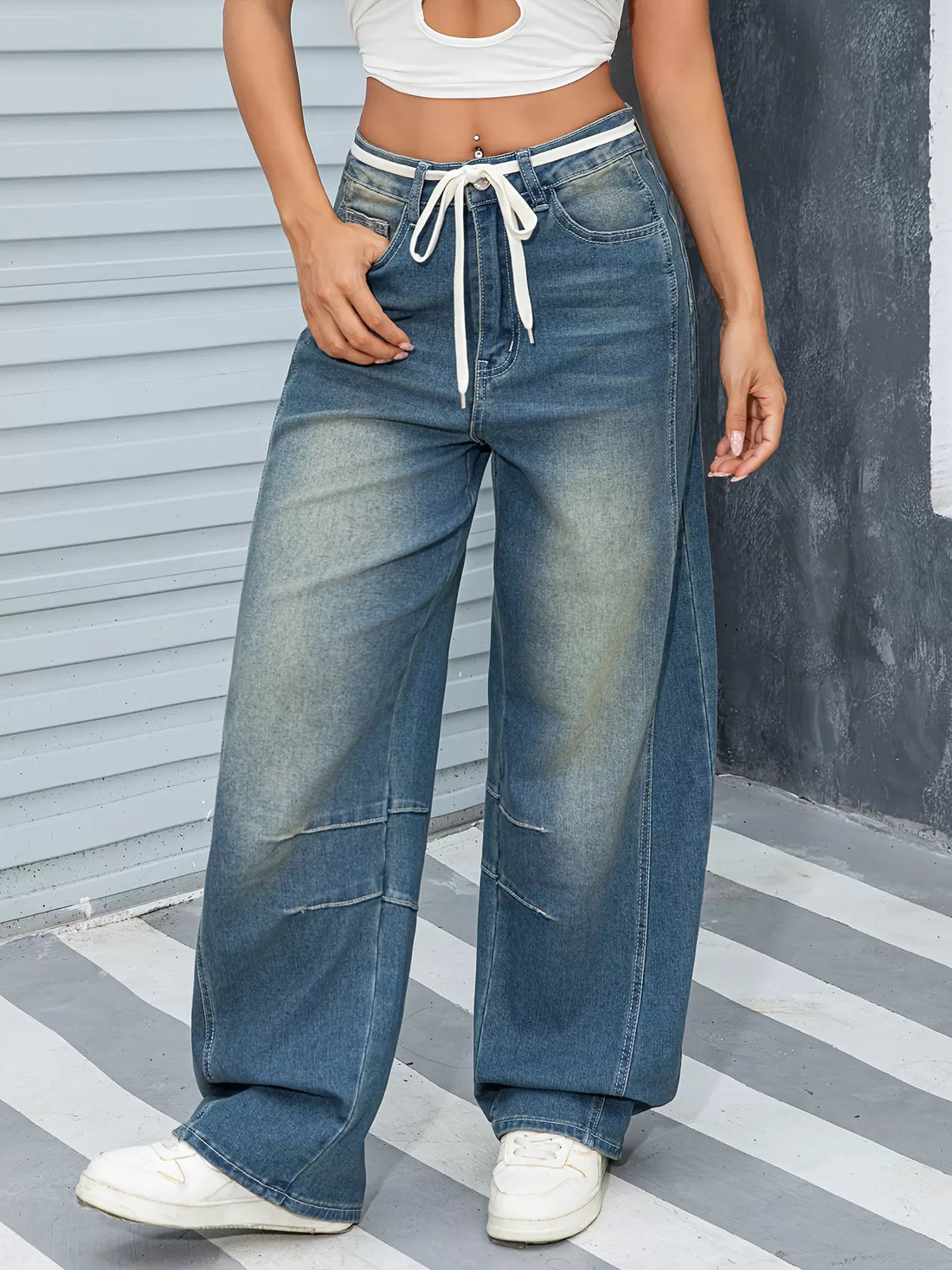 Vintage Wash Wide Leg Jeans - cas7m