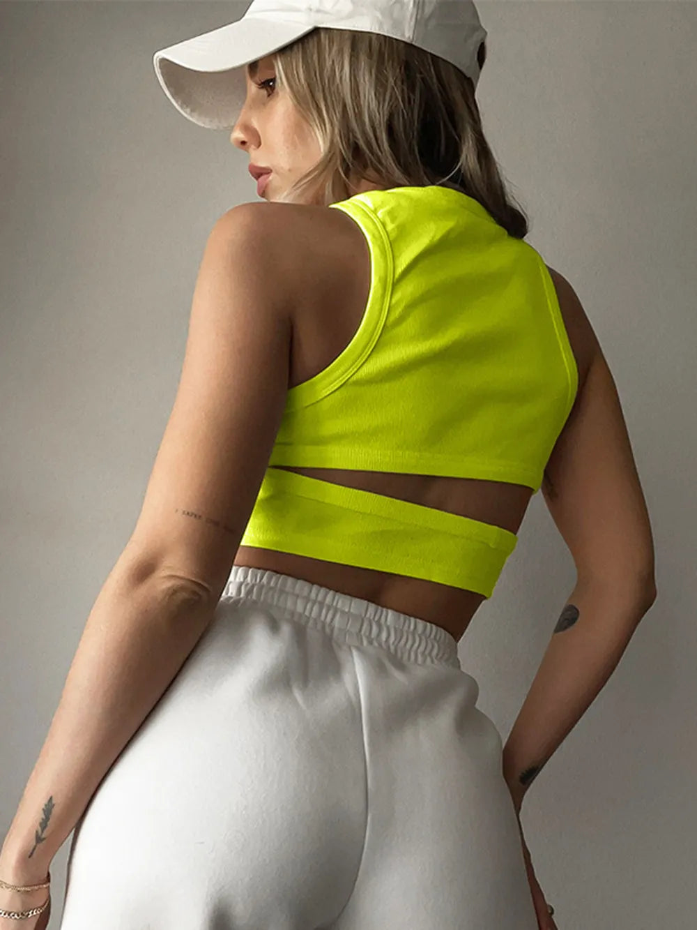 Cutout Round Neck Tank - cas7m