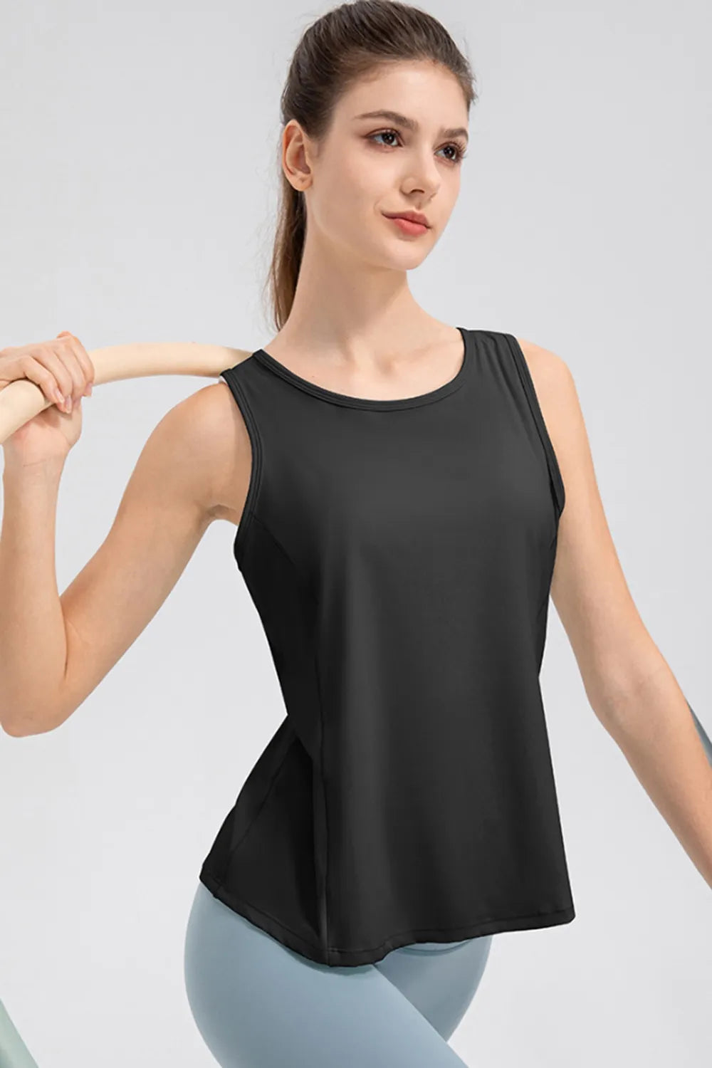 Wide Strap Round Neck Active Tank - cas7m