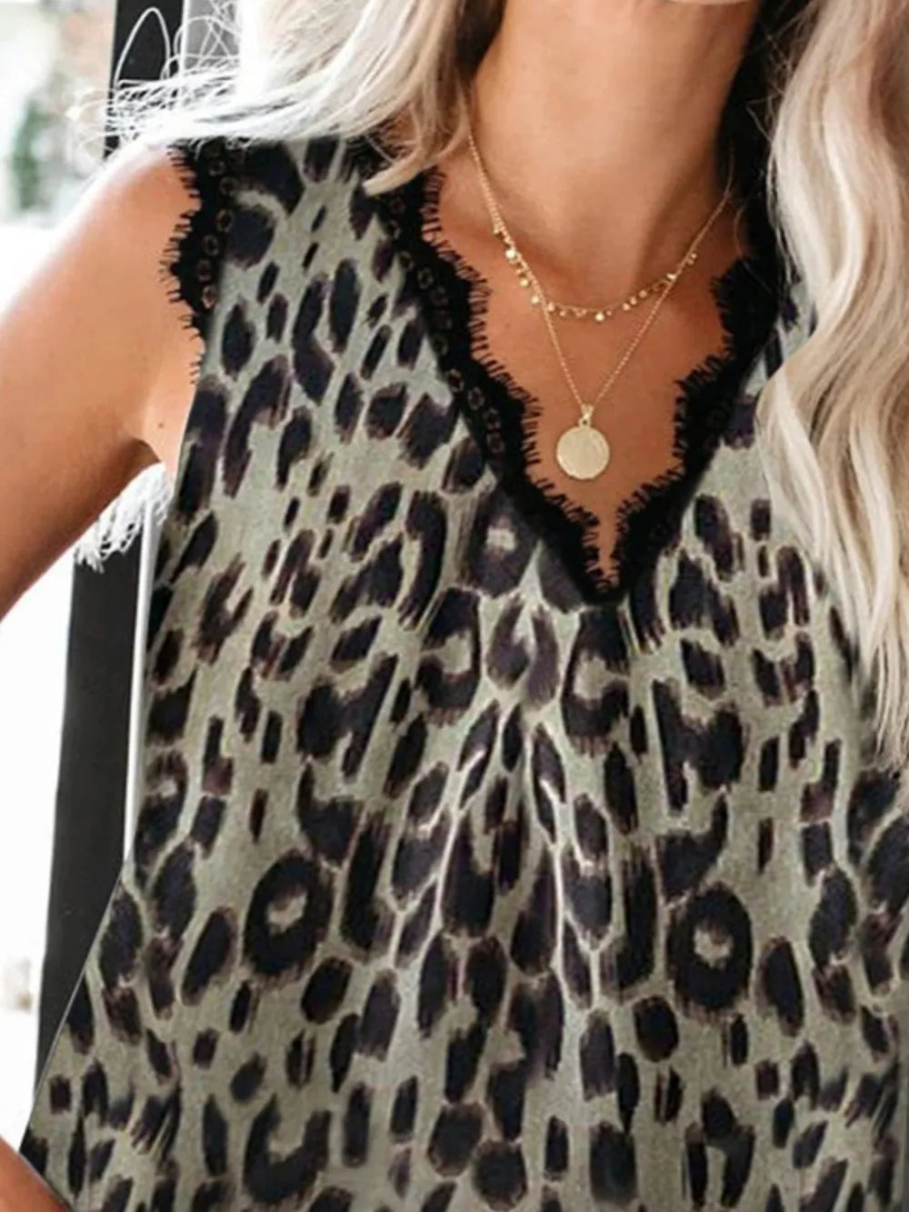 Lace Detail V-Neck Tank - cas7m