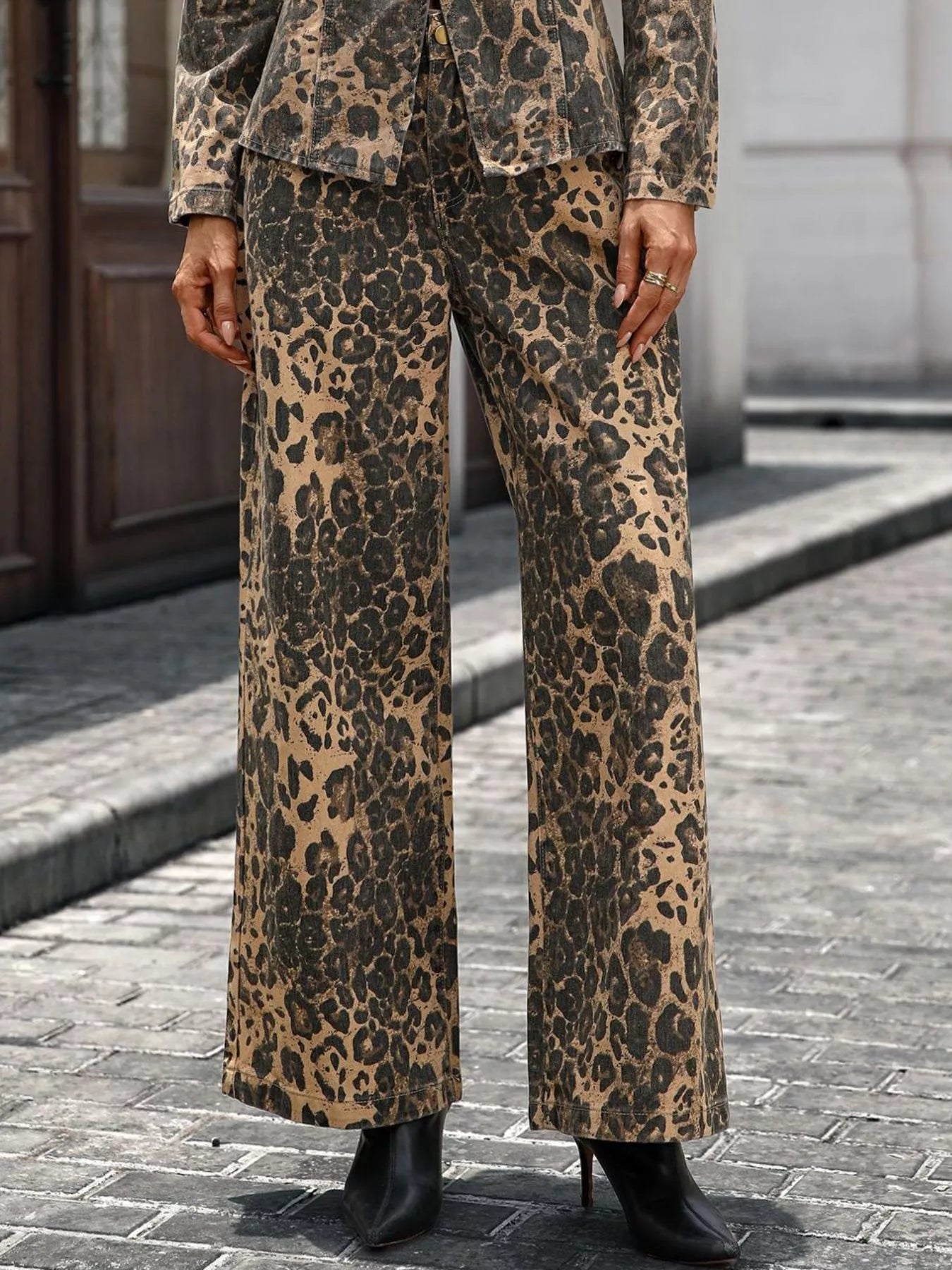Leopard Wide-Leg Jeans - cas7m
