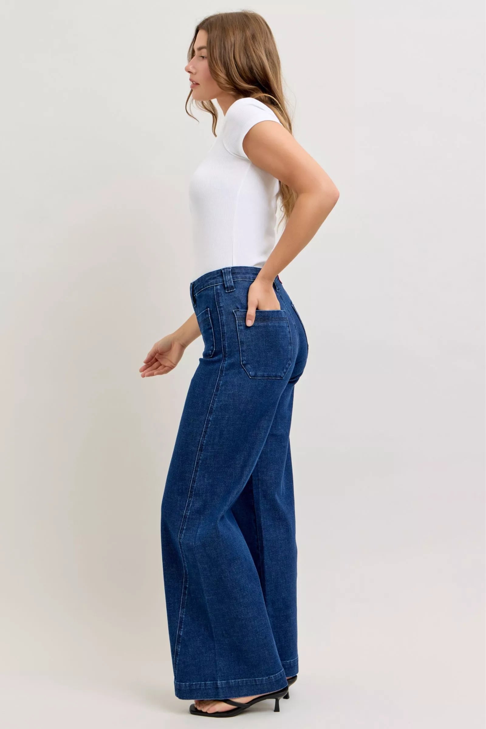Judy Blue High-Waisted Retro Wide Jeans with Patch Pkts & Twisted Seams - cas7m