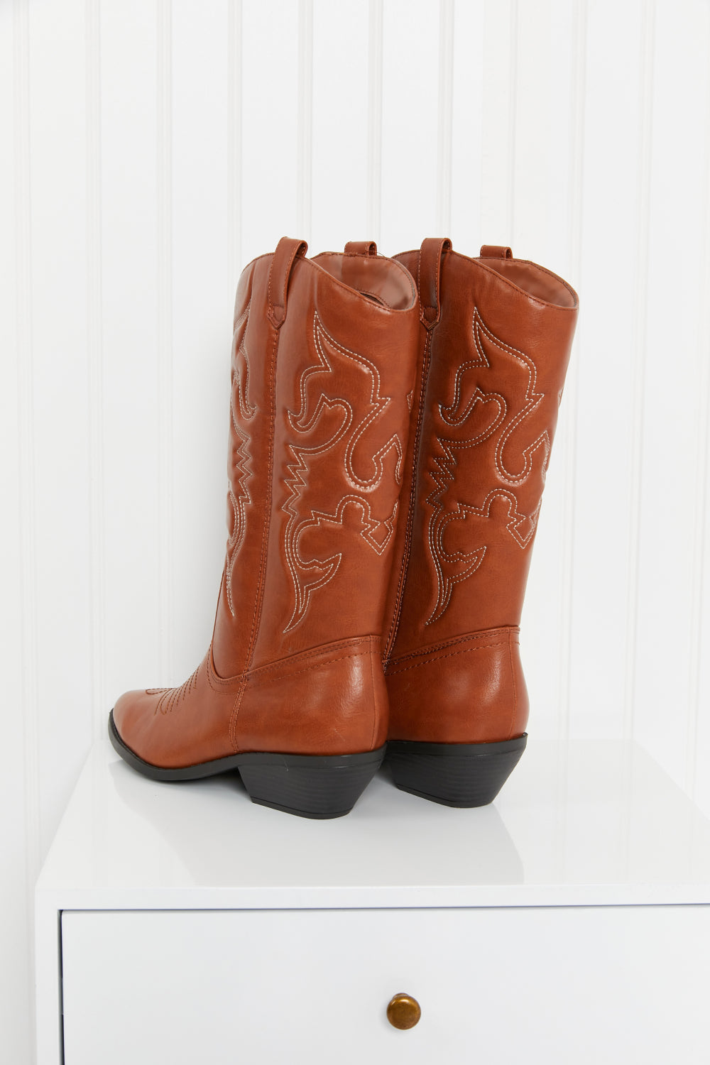 Fortune Dynamic Countryside Lane Mid-Calf Embroidered Cowboy Boots - cas7m