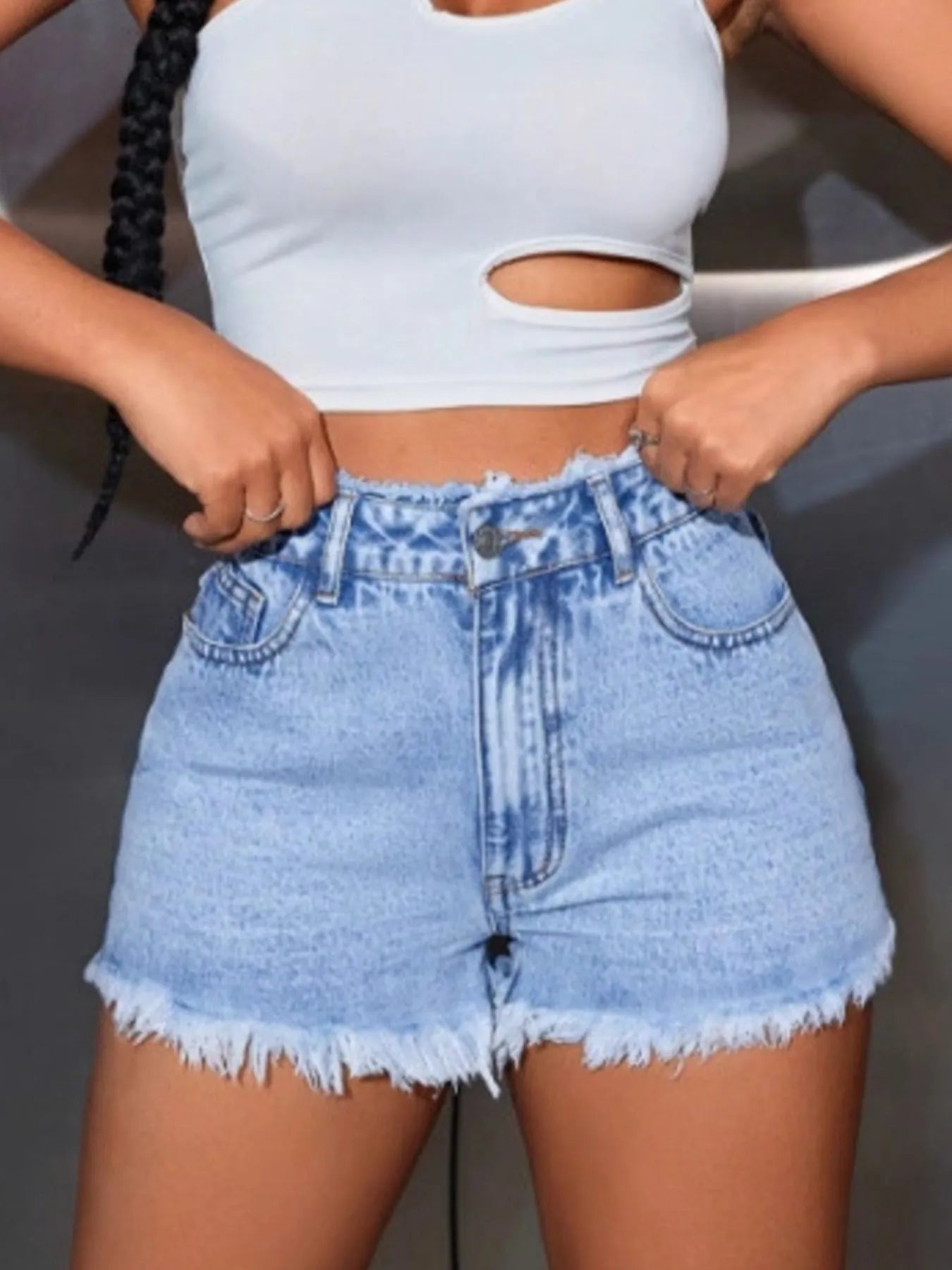 High Waisted Frayed Hem Denim Shorts - cas7m