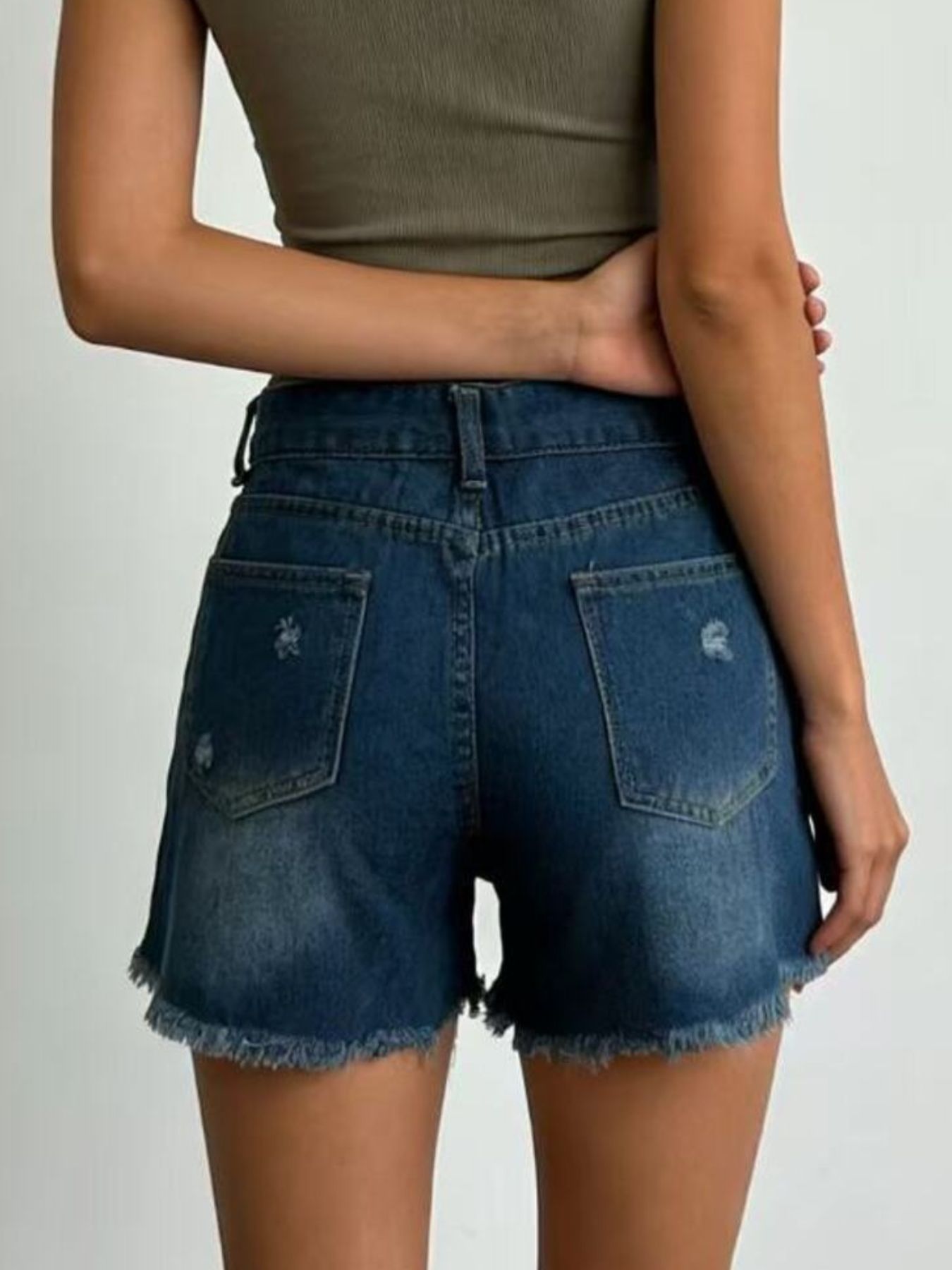 Distressed Frayed Hem Denim Shorts - cas7m
