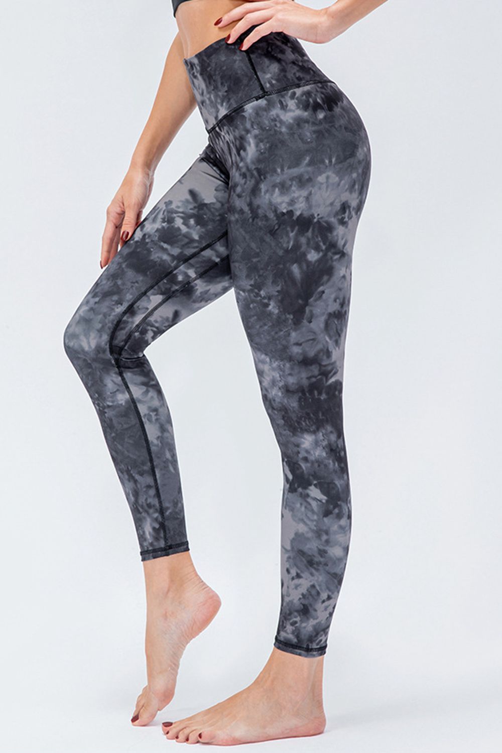 Sporty Breathable Slim Fit Leggings - High Stretch Nylon Blend - cas7m