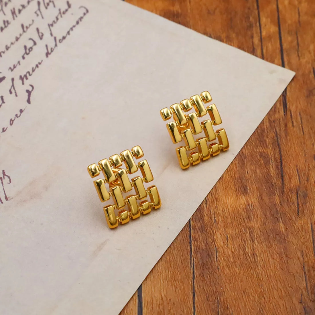 18K Gold-Plated Geometric Stud Earrings - cas7m