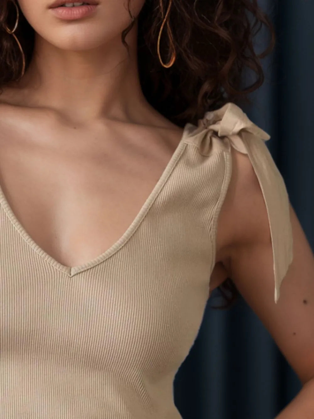 V-Neck Tie Shoulder Tank - cas7m