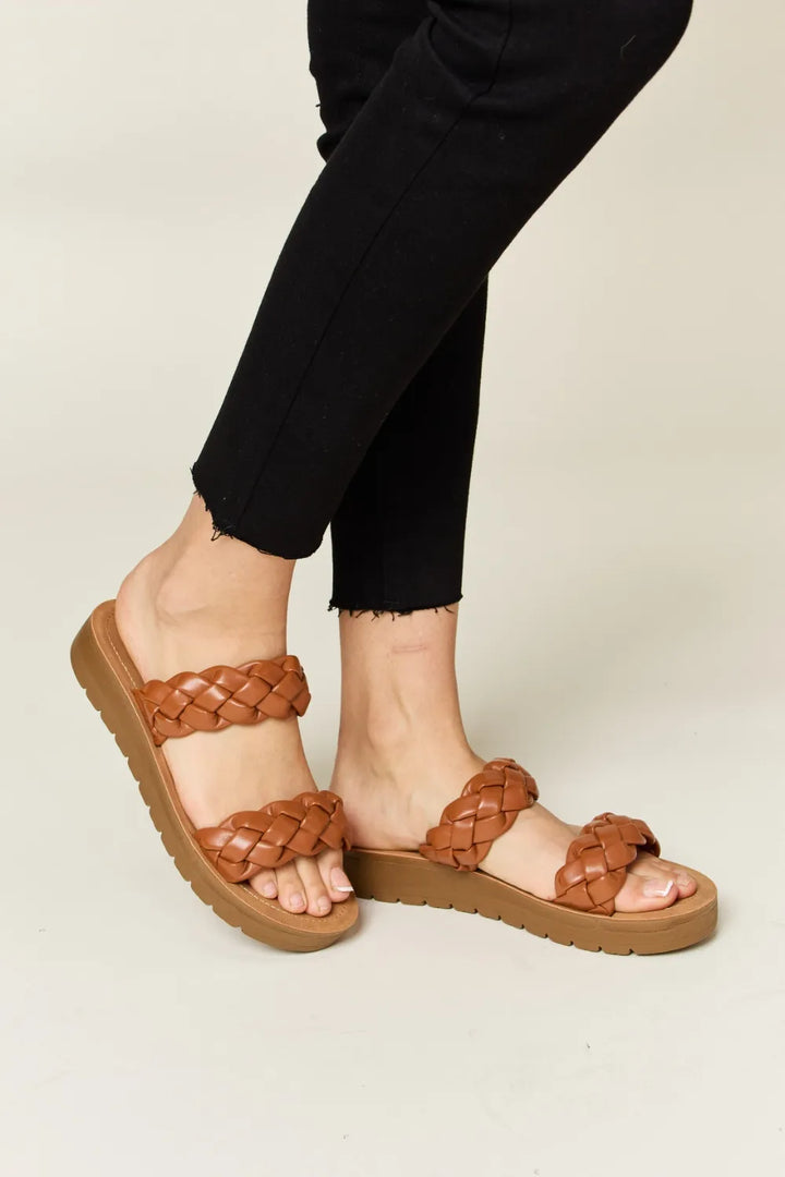 WILD DIVA Woven Dual Band Platform Sandals - cas7m