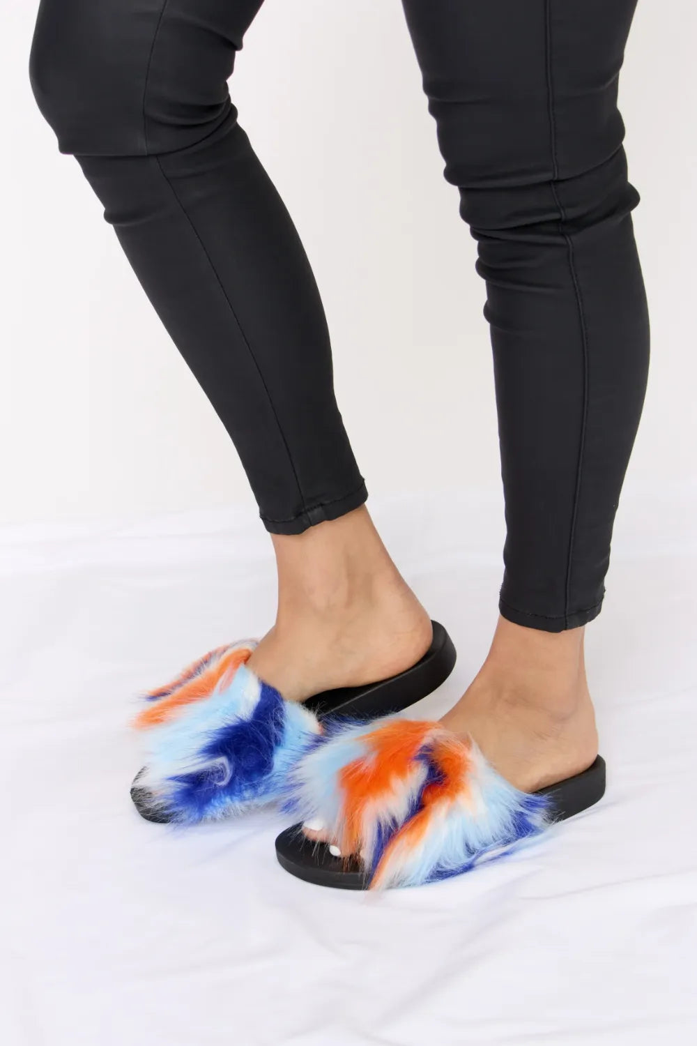 Forever Link Plush Open-Toe Sandals - cas7m