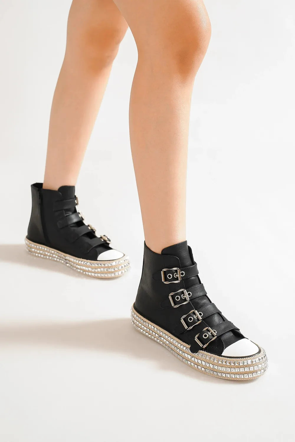 Beast Fashion Multi-Buckle Straps Studded Platform Sneakers - cas7m