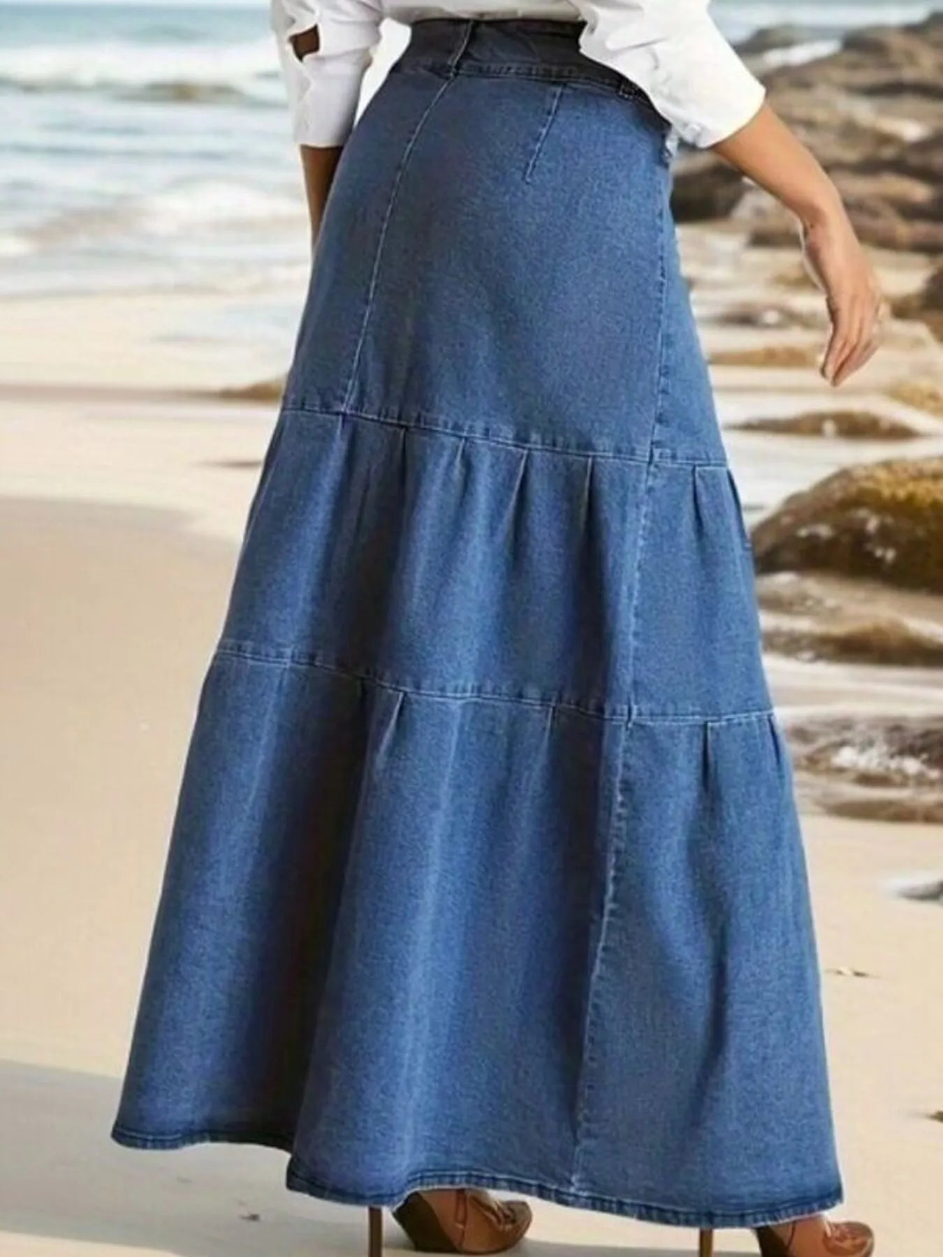 Tiered Maxi Denim Skirt with Zipper Detail - cas7m