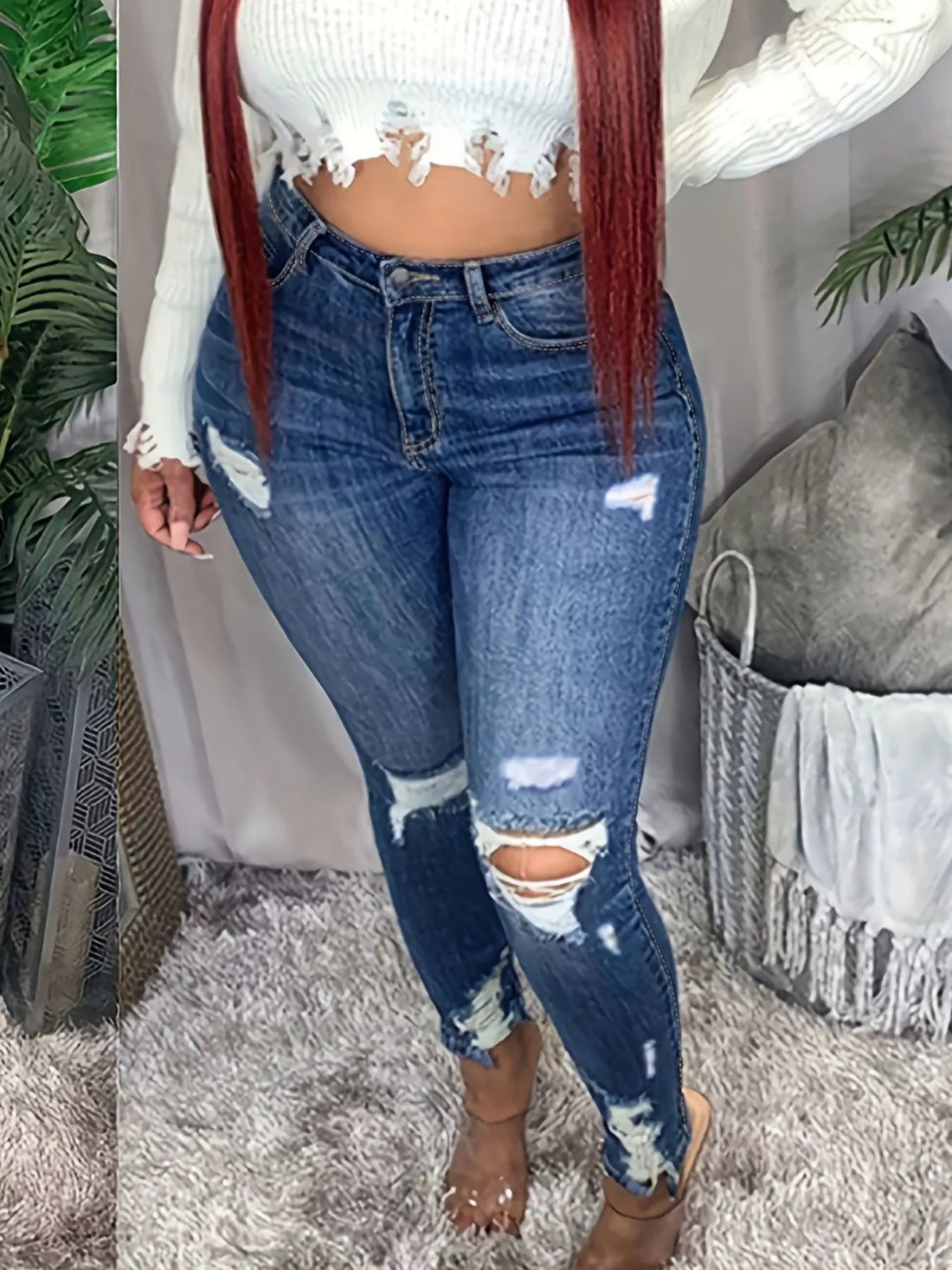 Plus Size Slim Fit Distressed Jeans - cas7m