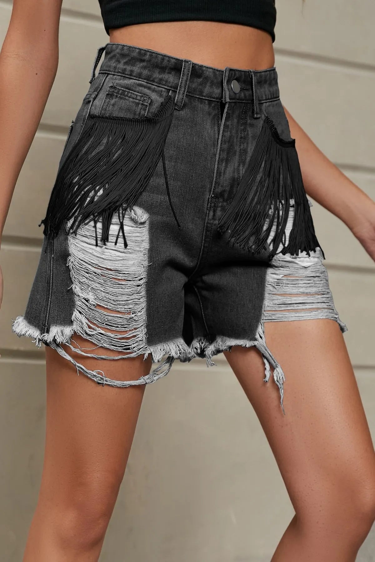 Distressed Fringe Denim Shorts - cas7m