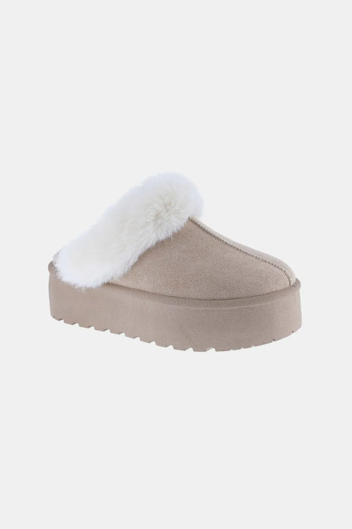 Weeboo Thick Bottom Fur Trim Snow Slippers - cas7m