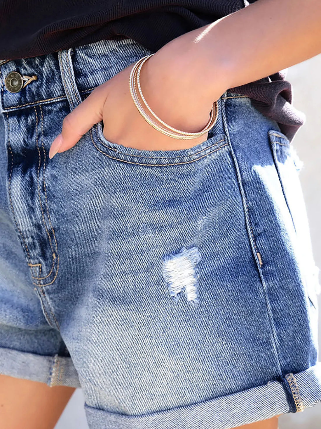 Distressed Denim Shorts - cas7m