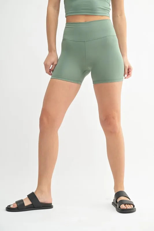 MONO B Venice Cloud Light Contour Biker Shorts - cas7m