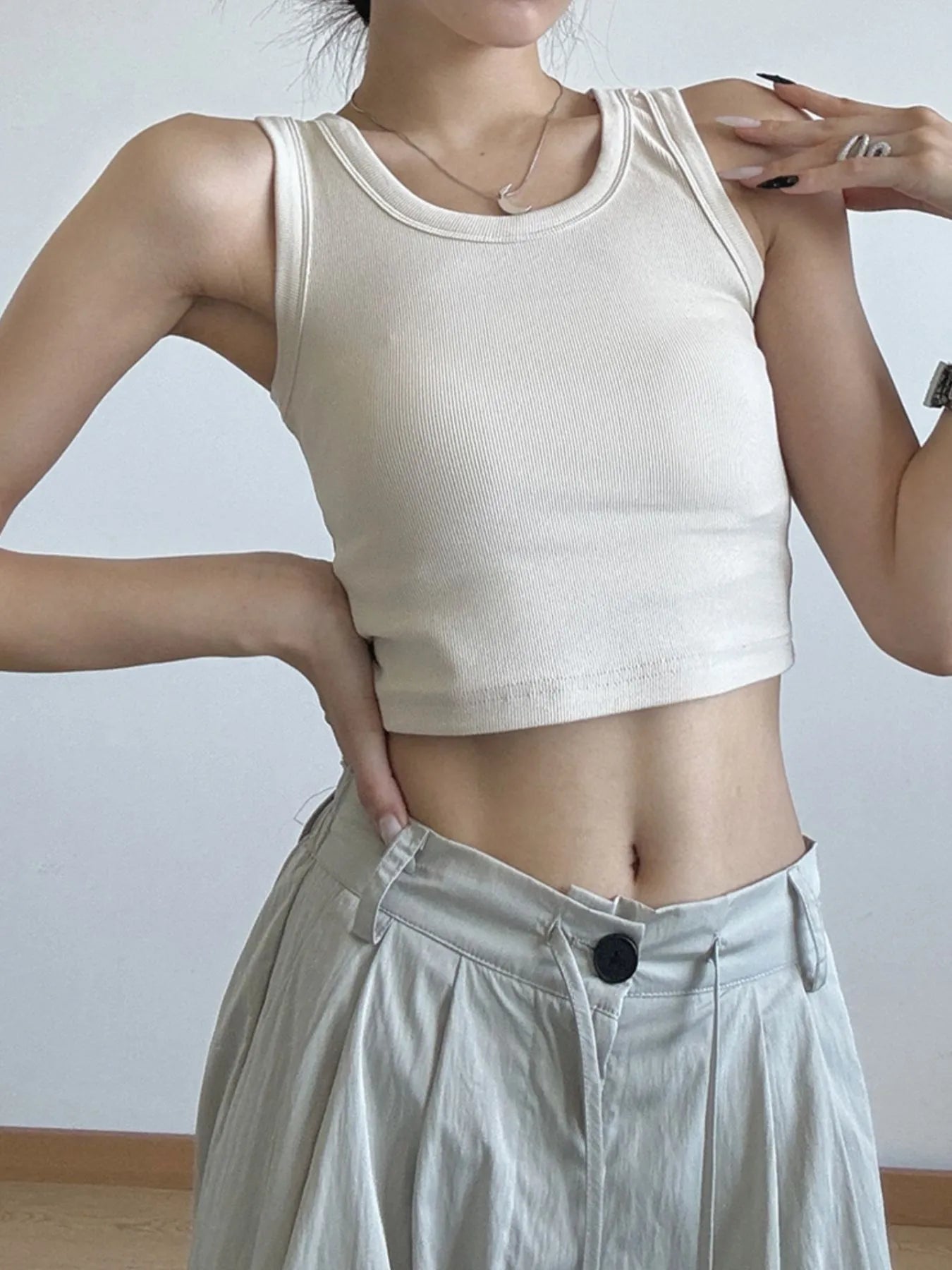 Ribbed Crop Tank Top - cas7m