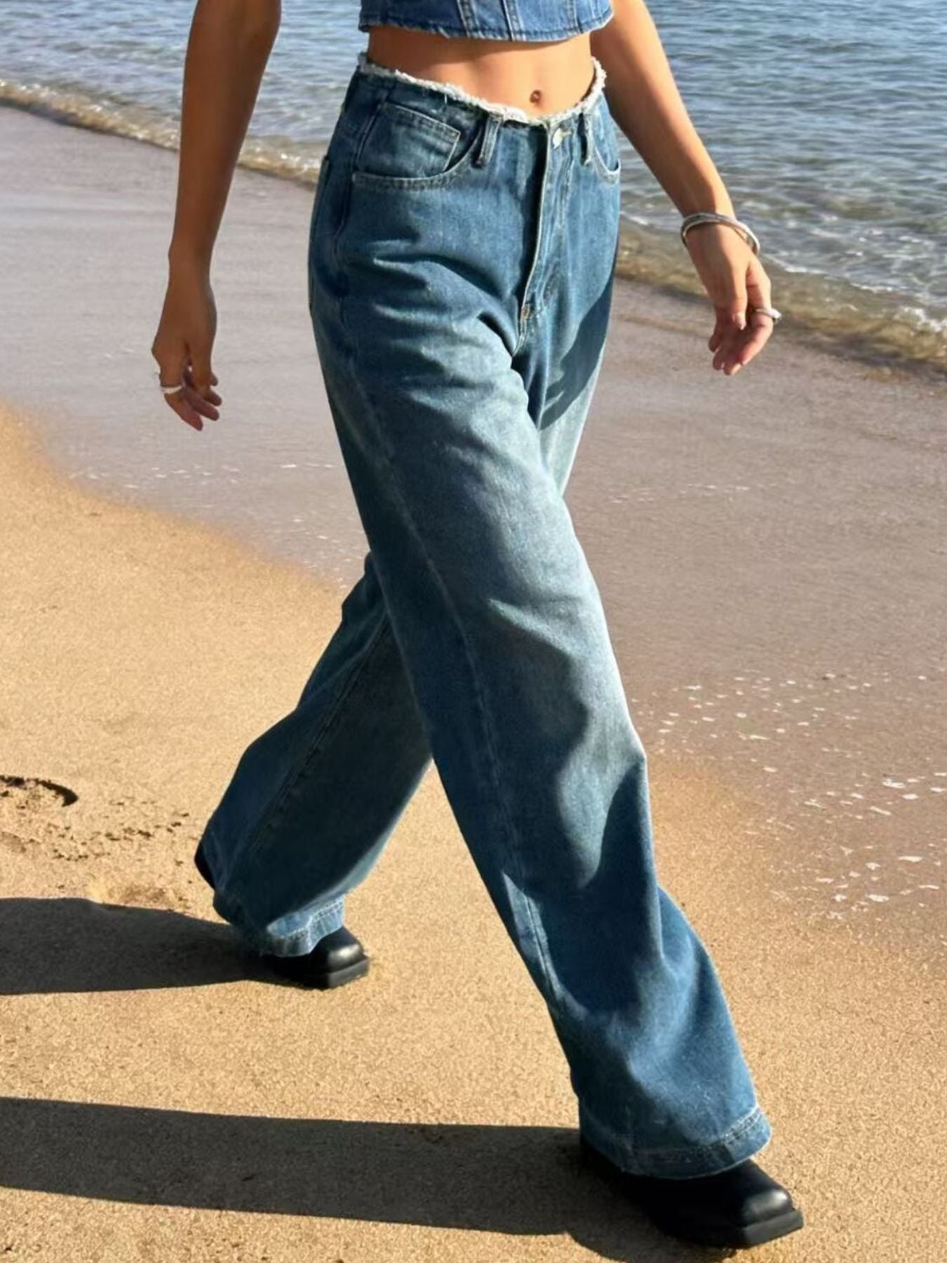 Frayed Hem Wide Leg Jeans - cas7m