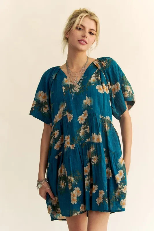 Davi & Dani Floral Print Short Bell Sleeve Pleated Mini Dress - cas7m