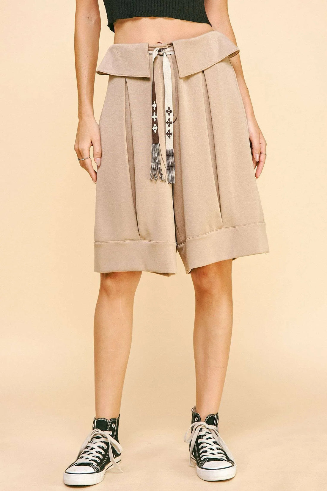 Davi & Dani Fold Over Waist Band Strap Detail Short - cas7m