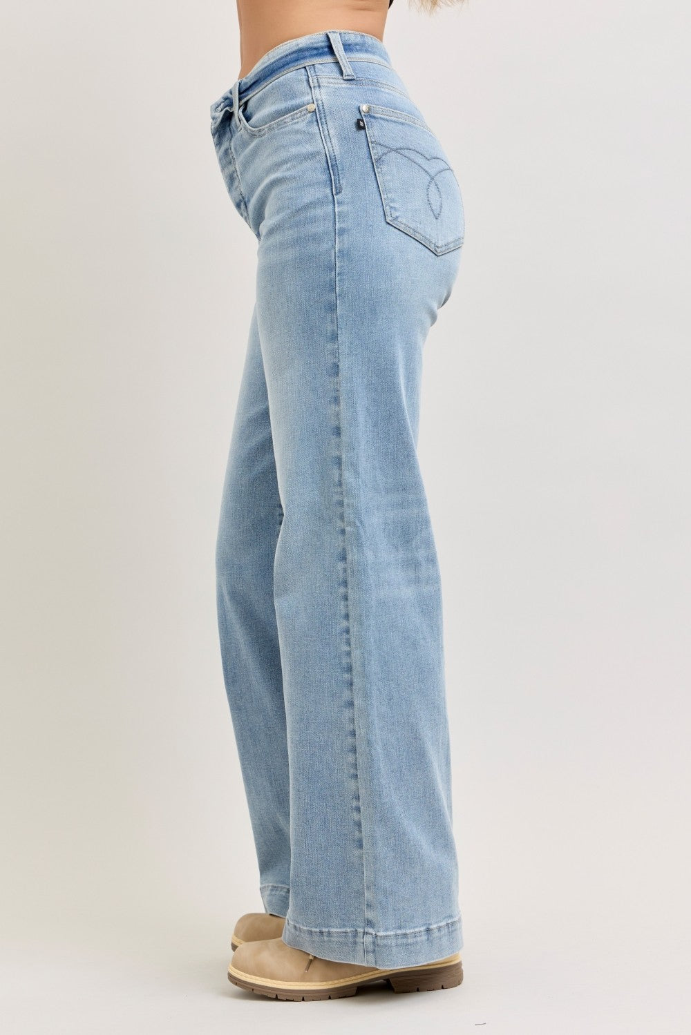 Judy Blue Mid Rise Retro Wide Leg Jeans with Fold-over Waistband - cas7m