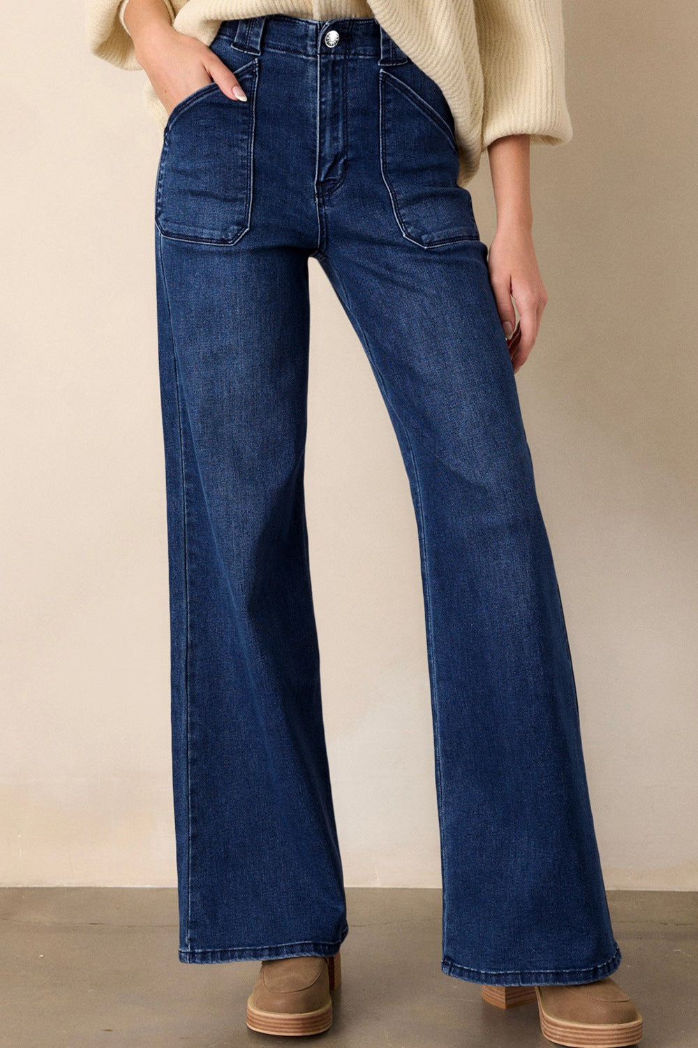 Straight Leg Mid-Rise Shift Jeans - cas7m