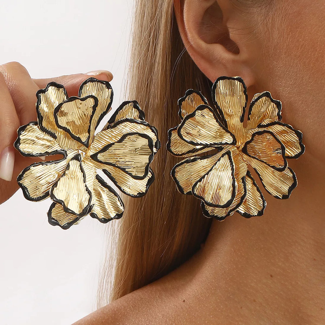 18K Gold-Plated Flower Stud Earrings - cas7m