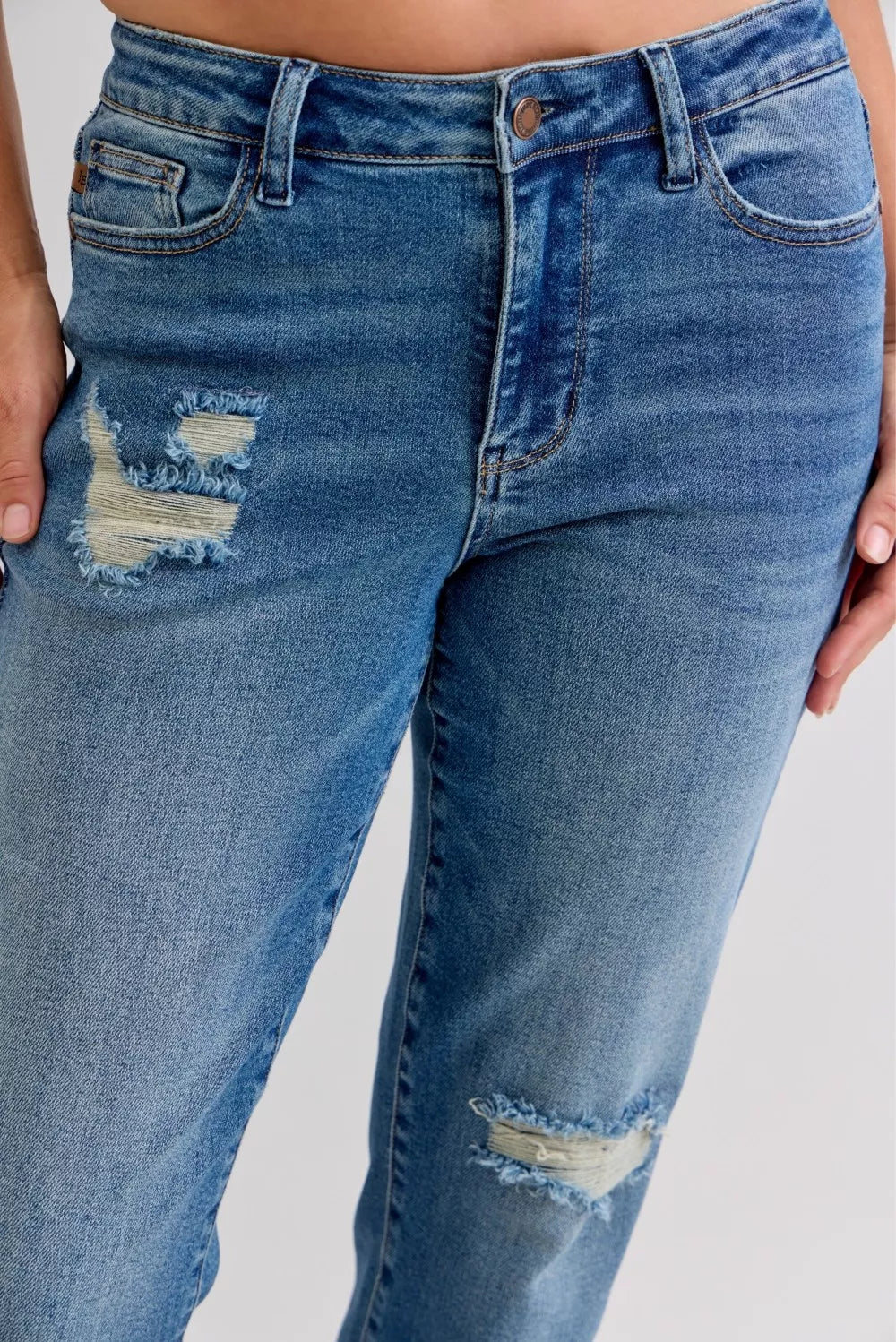 Judy Blue Full Size Mid Rise Bf Patch & Repair Destroy Release Hem Jeans Plus Size - cas7m