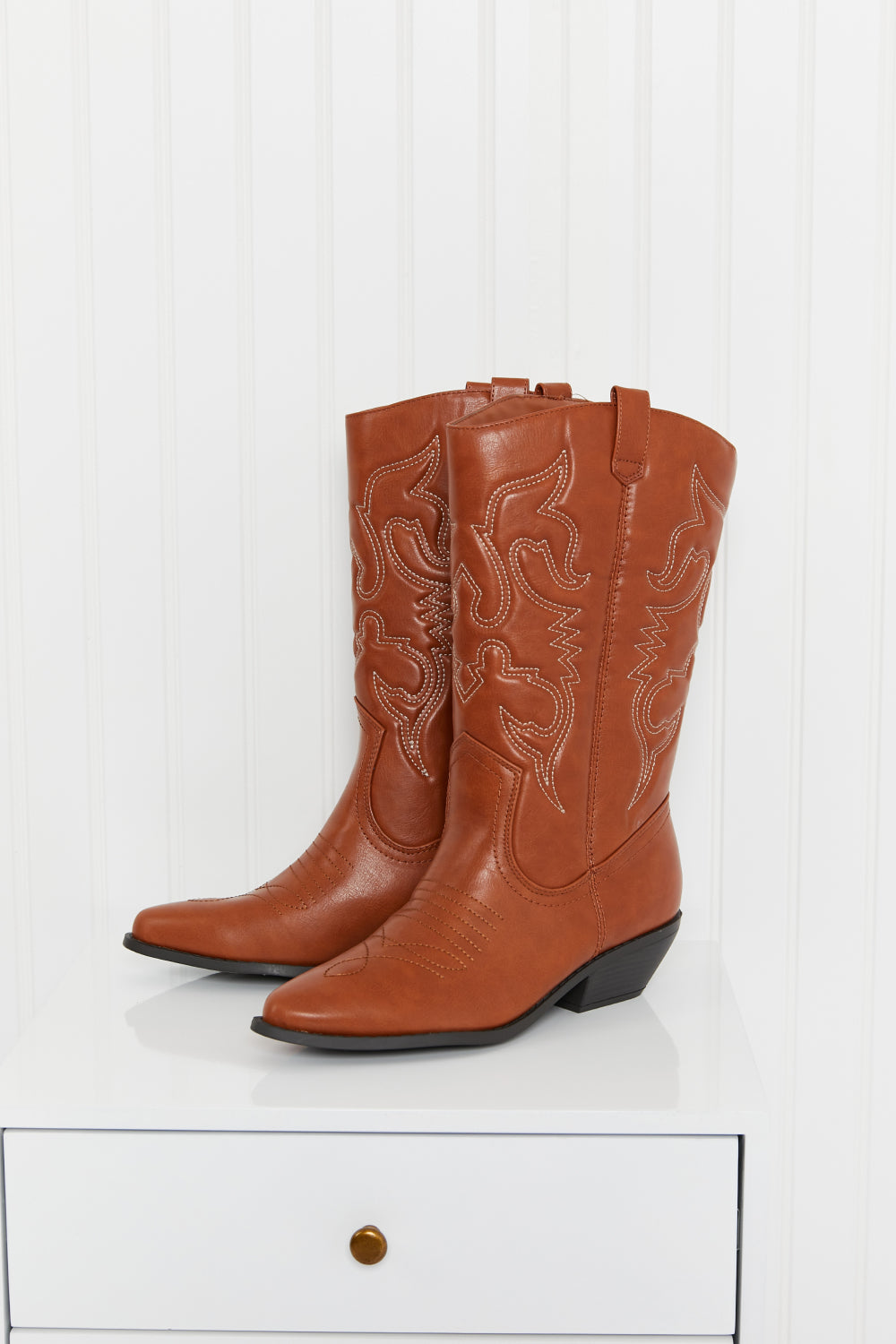 Fortune Dynamic Countryside Lane Mid-Calf Embroidered Cowboy Boots - cas7m