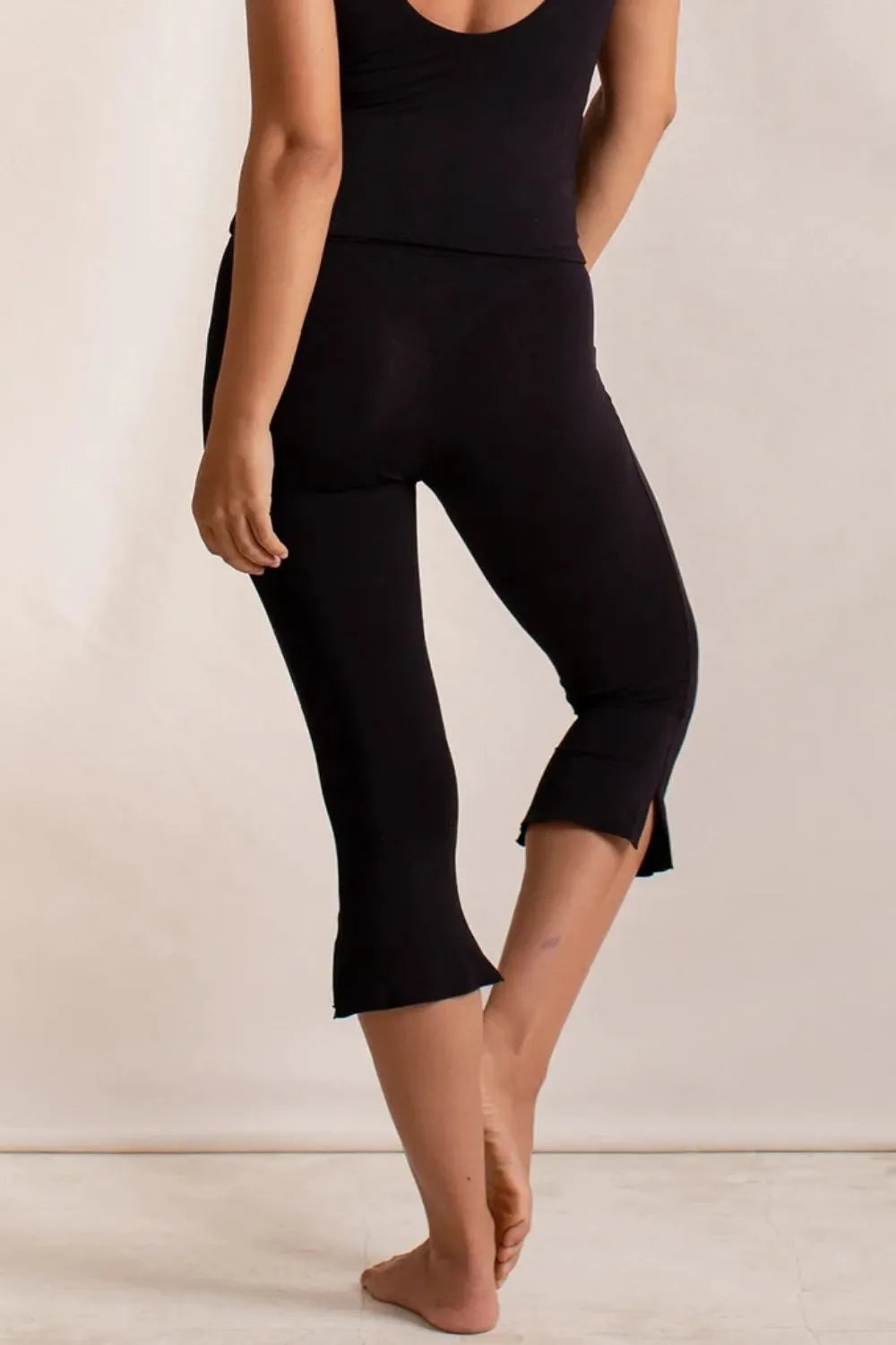 Side Slit Capris Leggings - cas7m