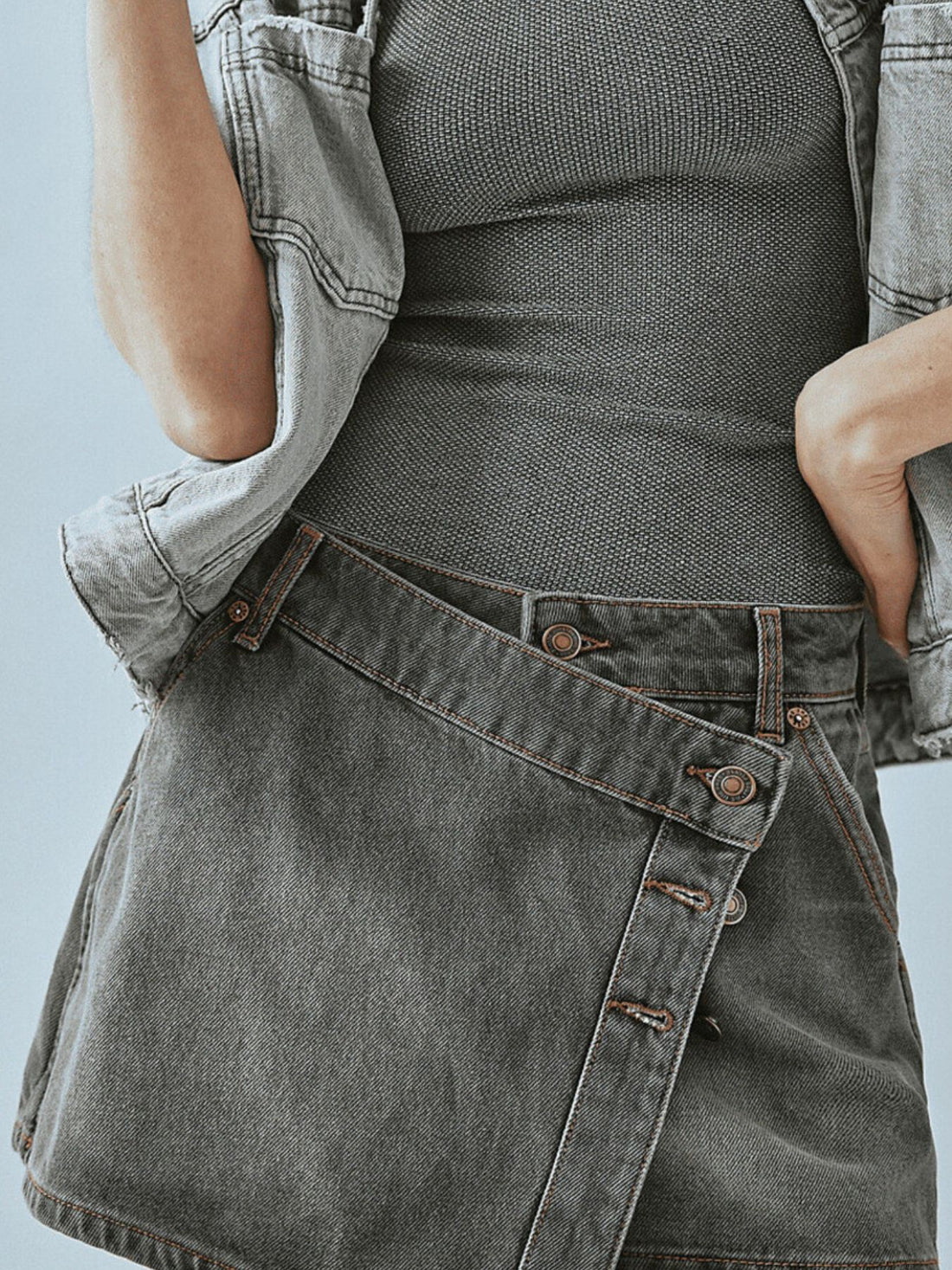Asymmetrical Button-Front Denim Skort - cas7m